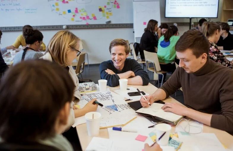 6 digital professionals share their insights about engaging audiences online