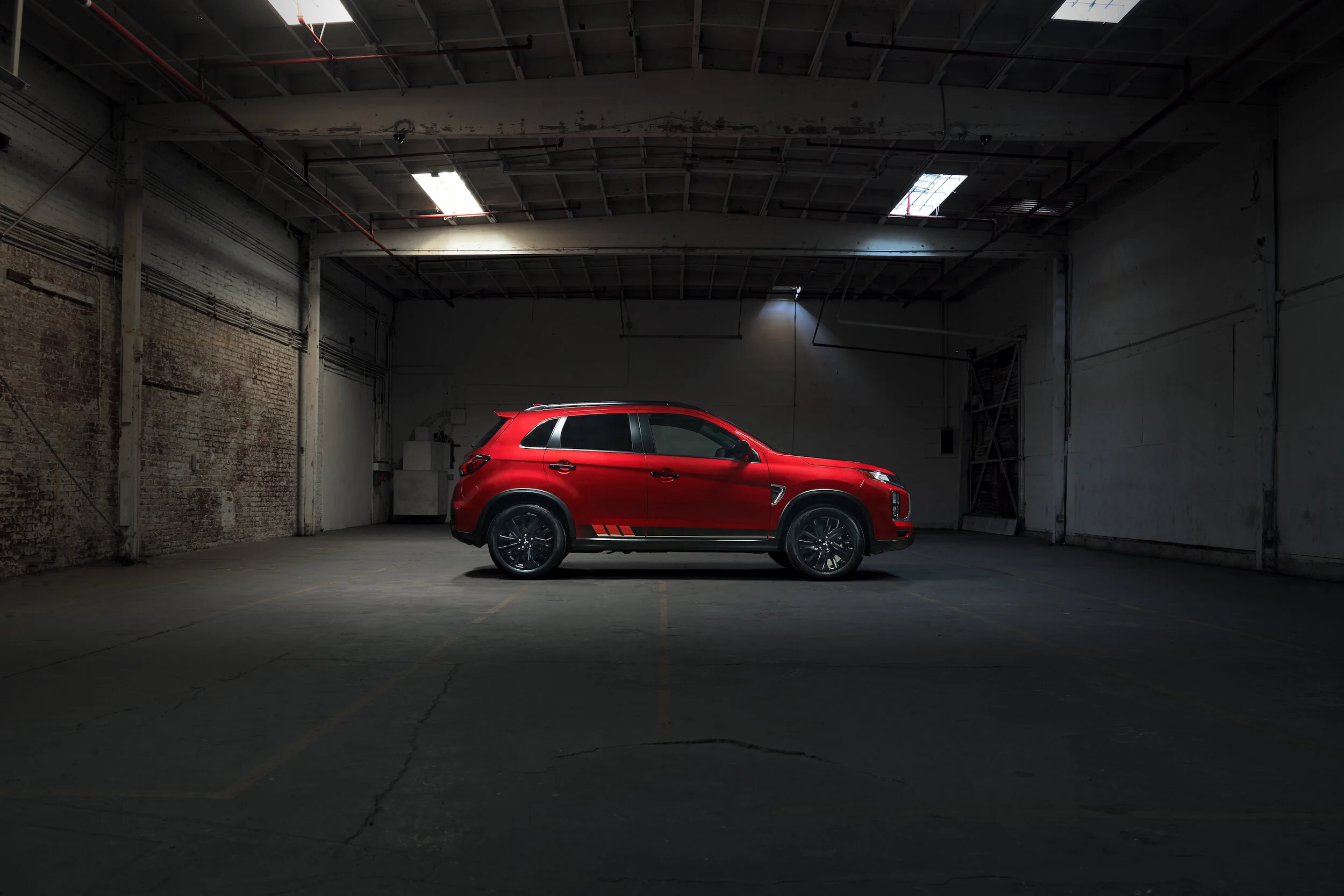 Mitsu_OTS_Black_Inside_PS_Profile.jpg