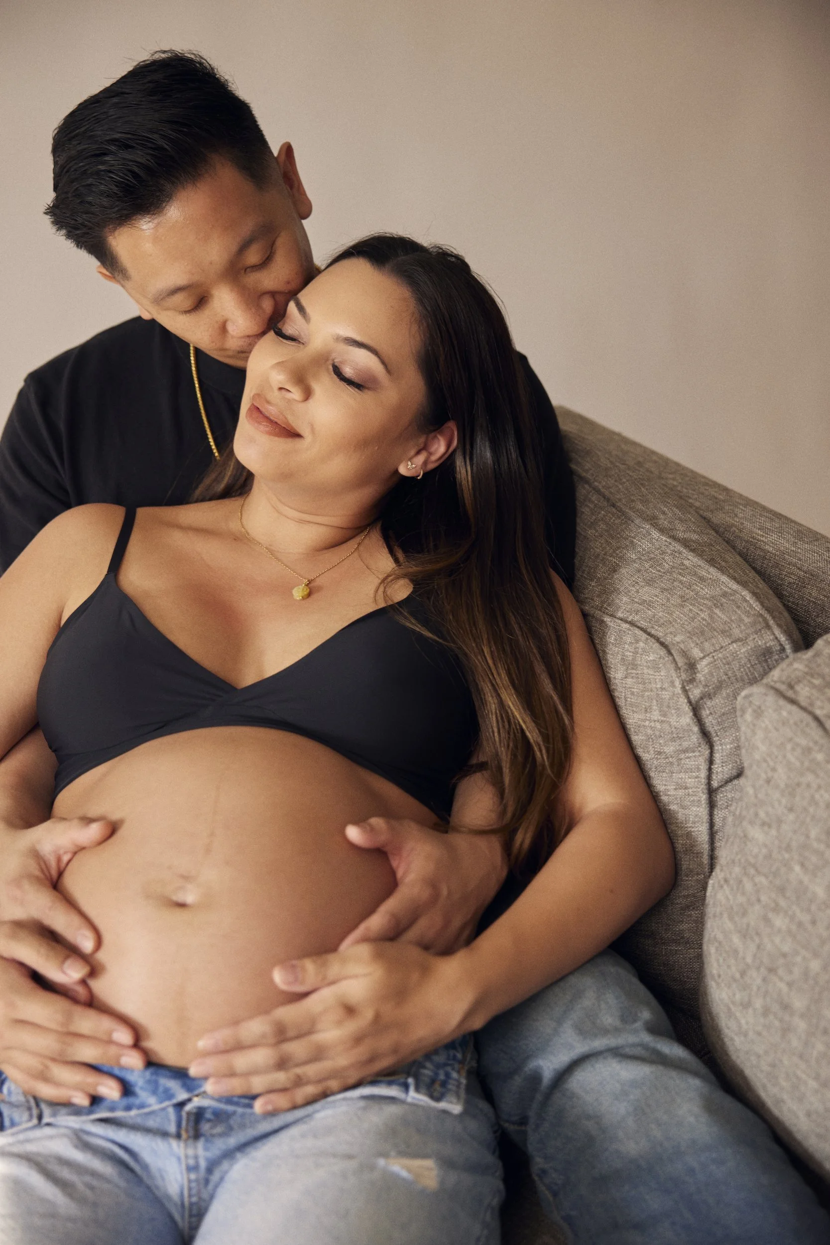 240602_Nguyen_Fam_Maternity3664_small.jpg