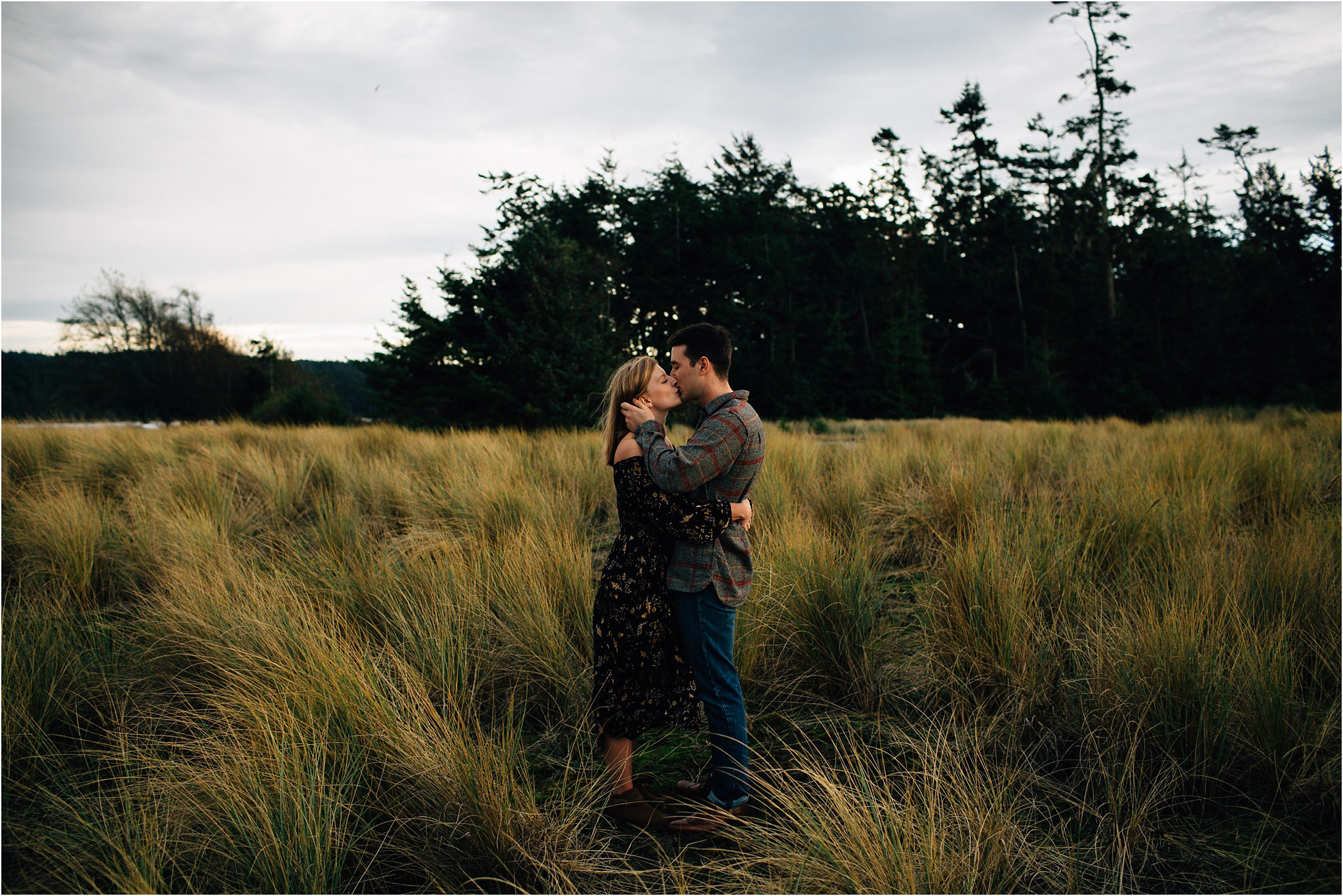oak-harbor-couples-photographer-deception-pass-5.jpg