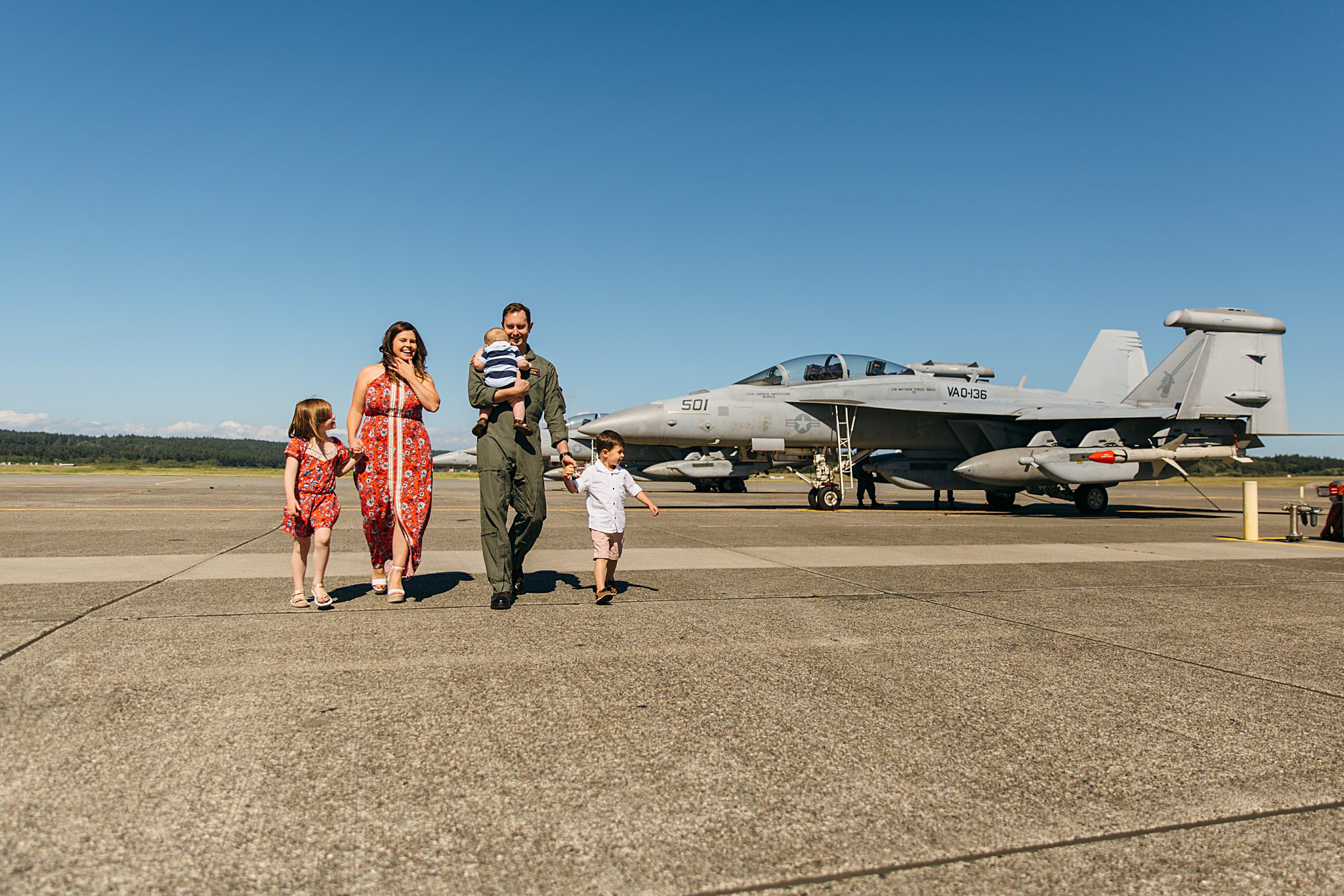 Military Homecoming Photographer | Oak Harbor, WA
