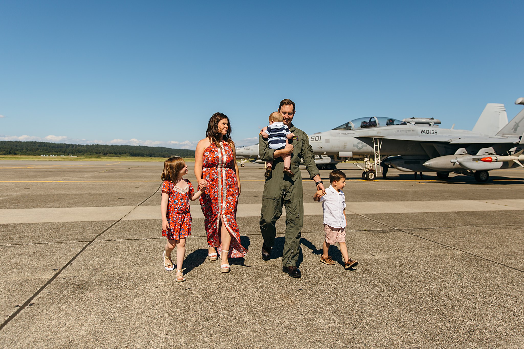 Military Homecoming Photographer | Oak Harbor, WA