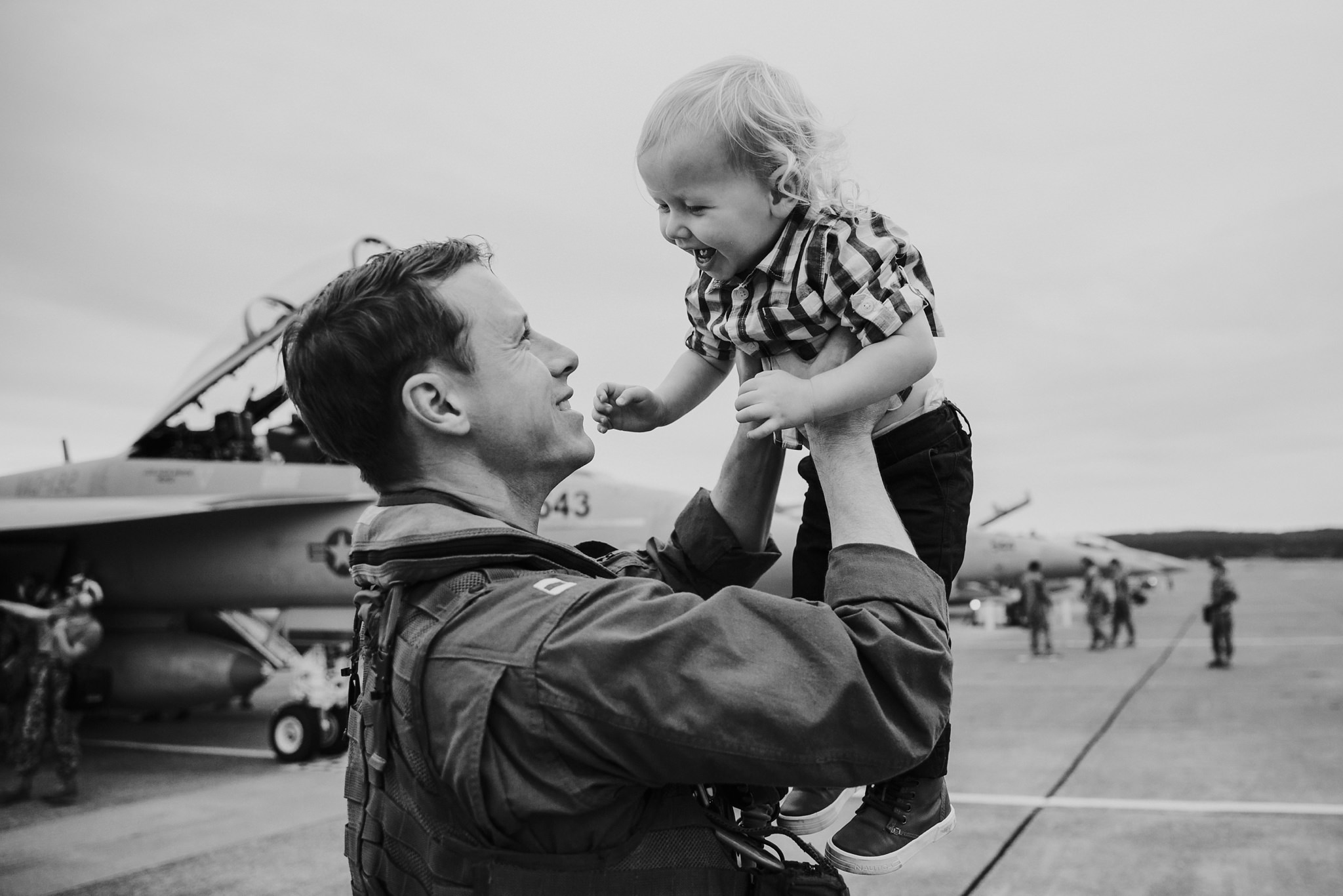 Military Family Homecoming | Whidbey Island Family Photographer