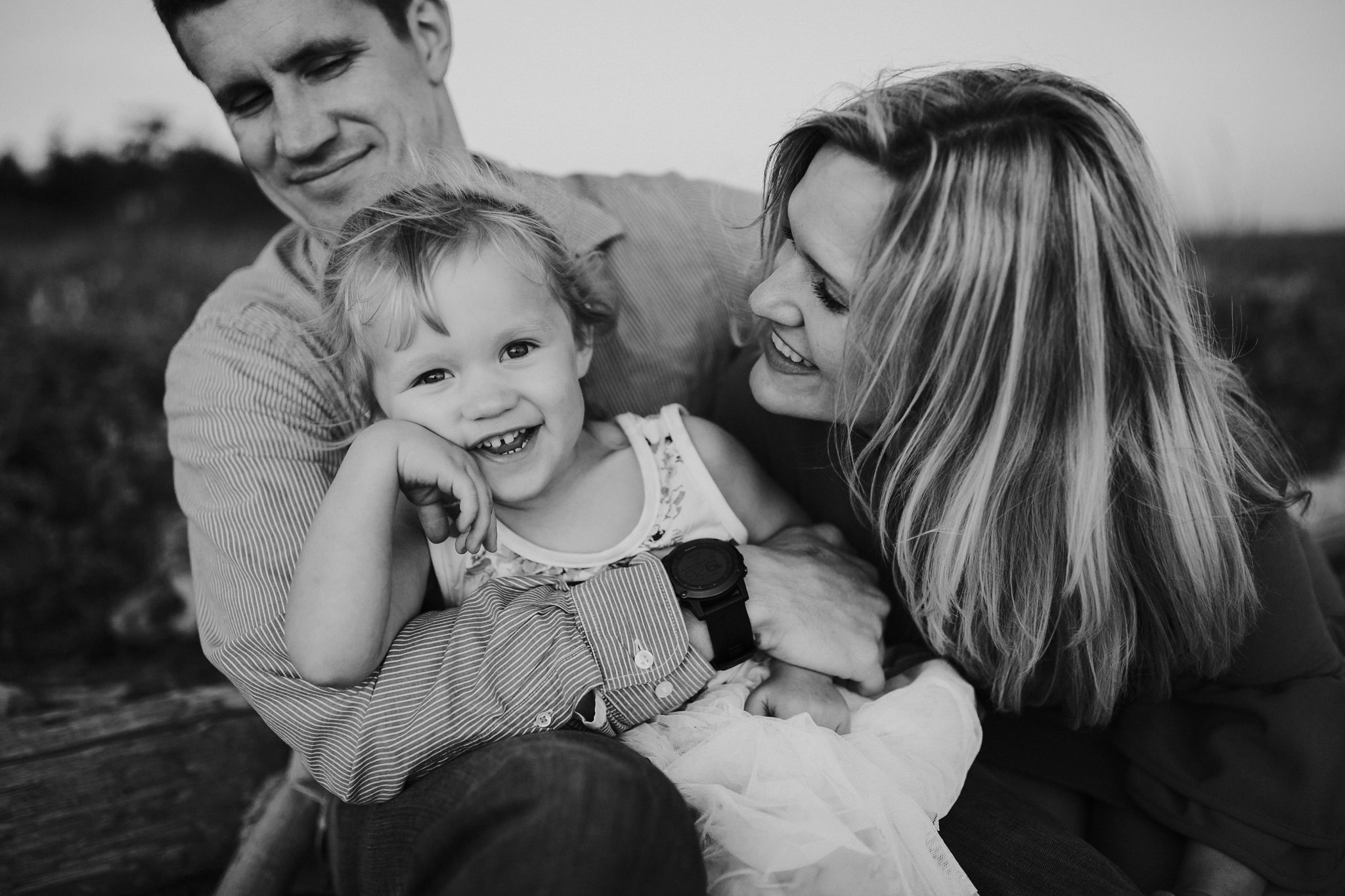 Kara Chappell Photography | Whidbey Island Family Photographer | Family Portraits at Monroe Landing