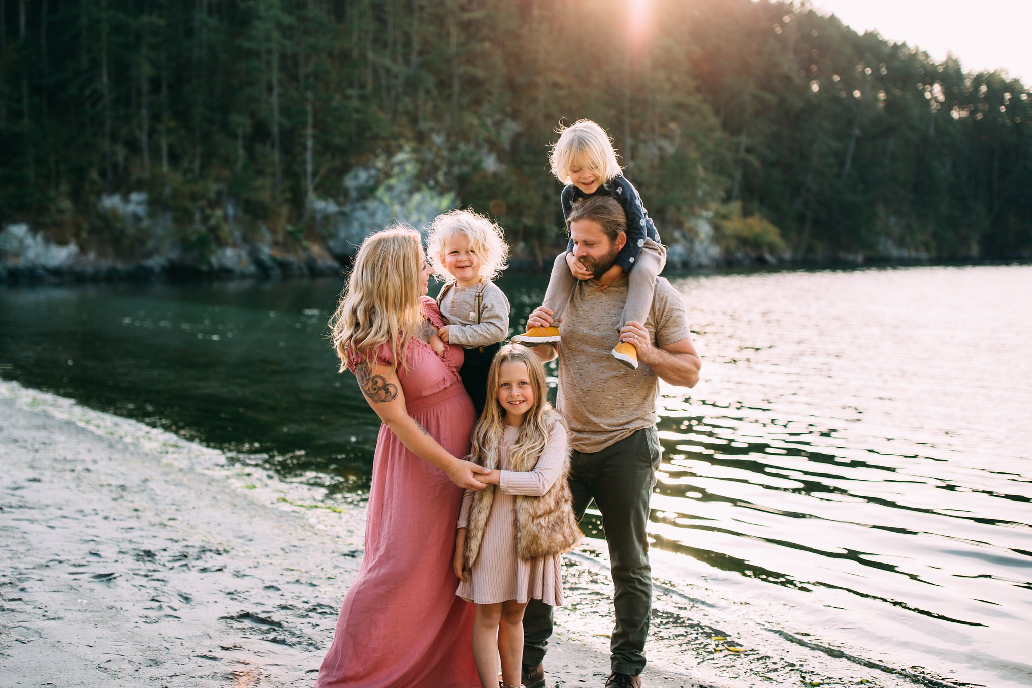 Family Pictures at Bowman Bay | Kara Chappell Photography | Oak Harbor Photographer