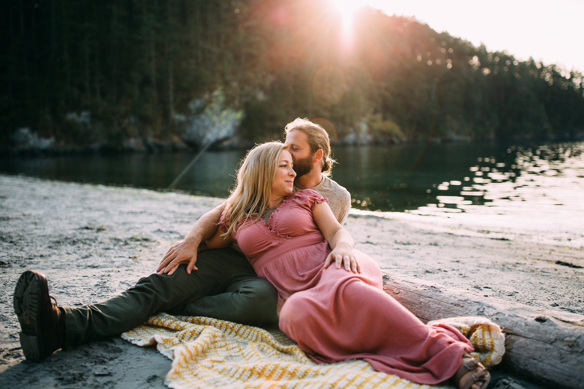 Family Pictures at Bowman Bay | Kara Chappell Photography | Oak Harbor Photographer