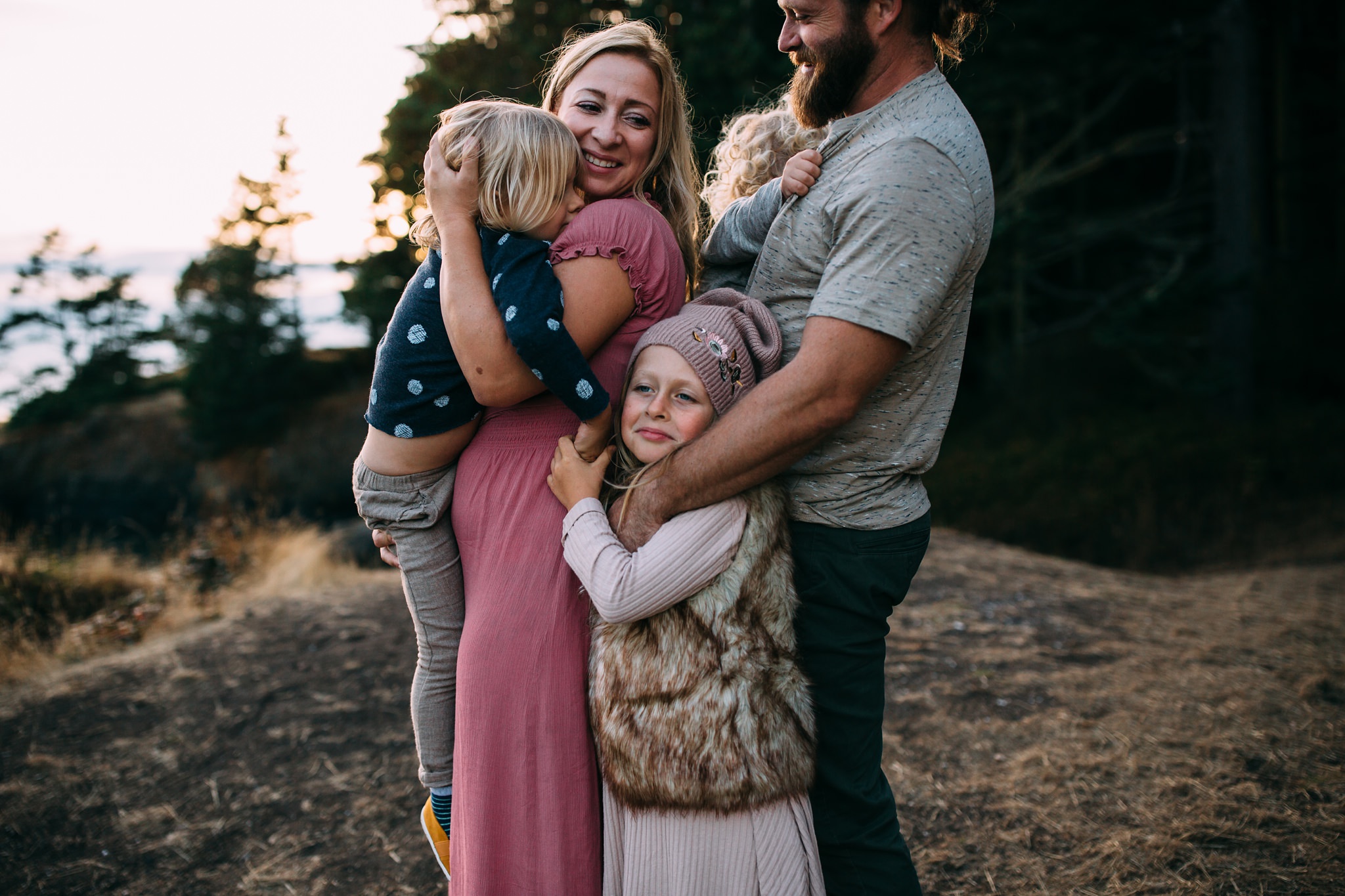 Family Pictures at Bowman Bay | Kara Chappell Photography | Oak Harbor Photographer