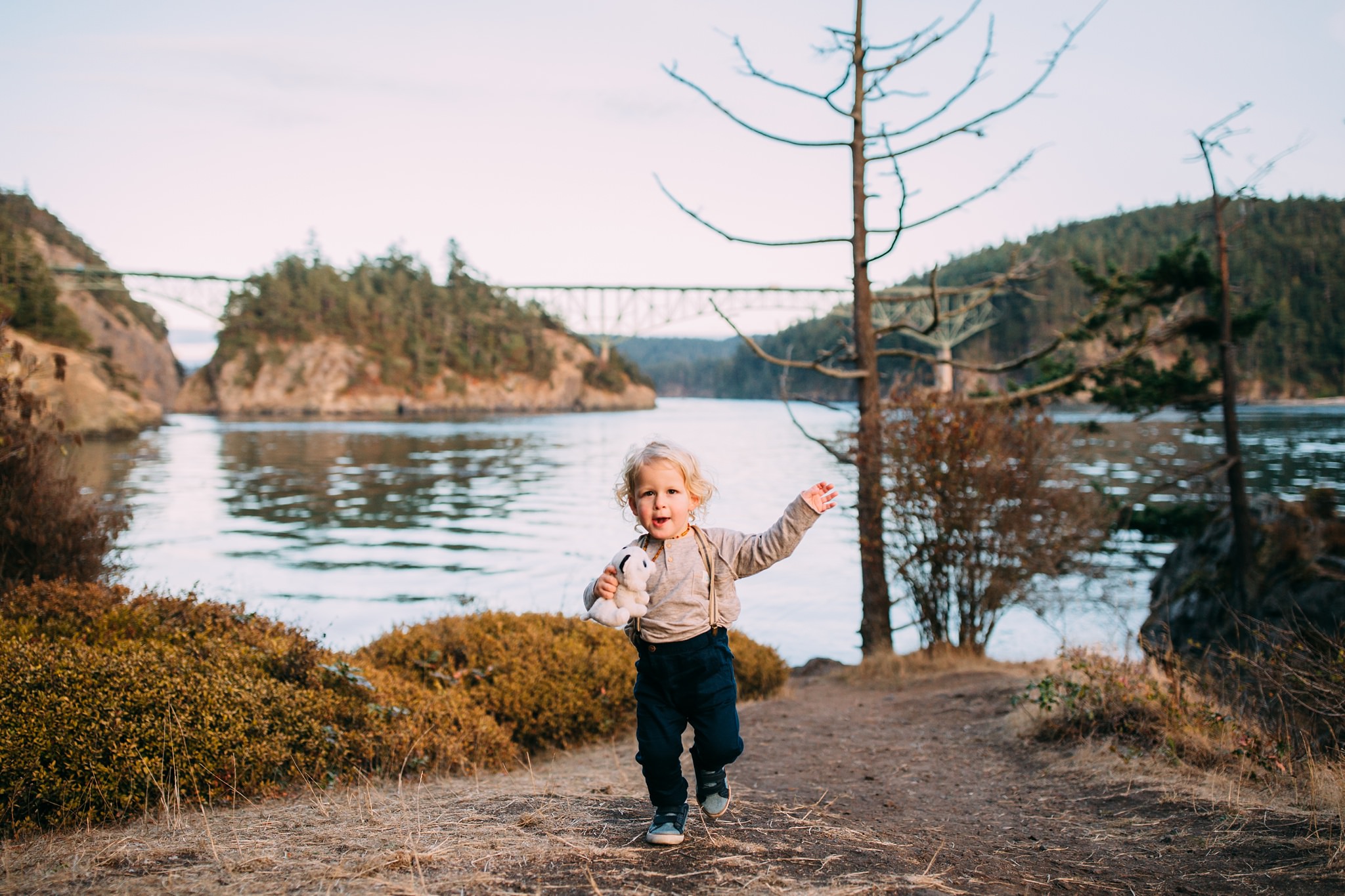 Family Pictures at Bowman Bay | Kara Chappell Photography | Oak Harbor Photographer