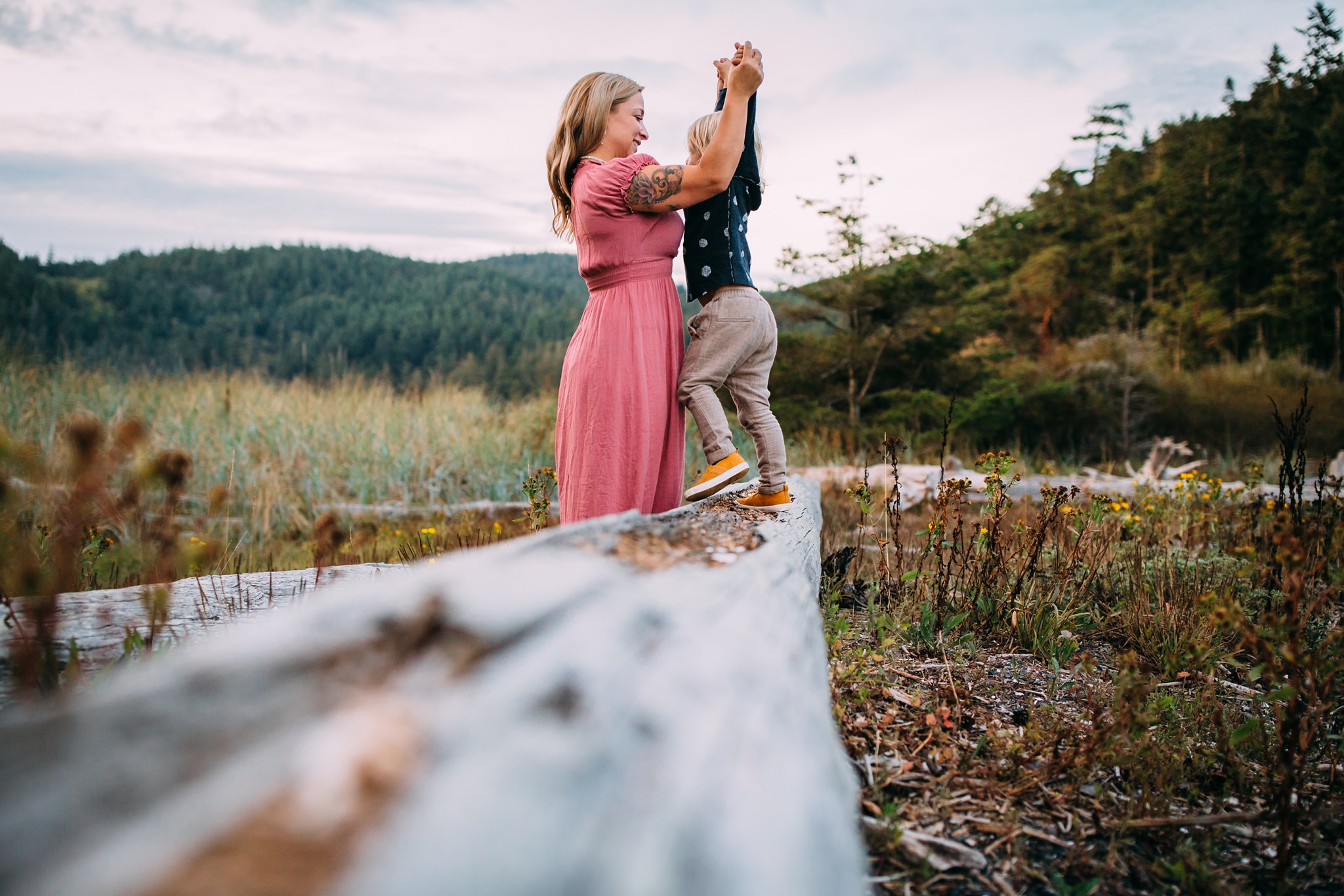 Family Pictures at Bowman Bay | Kara Chappell Photography | Oak Harbor Photographer