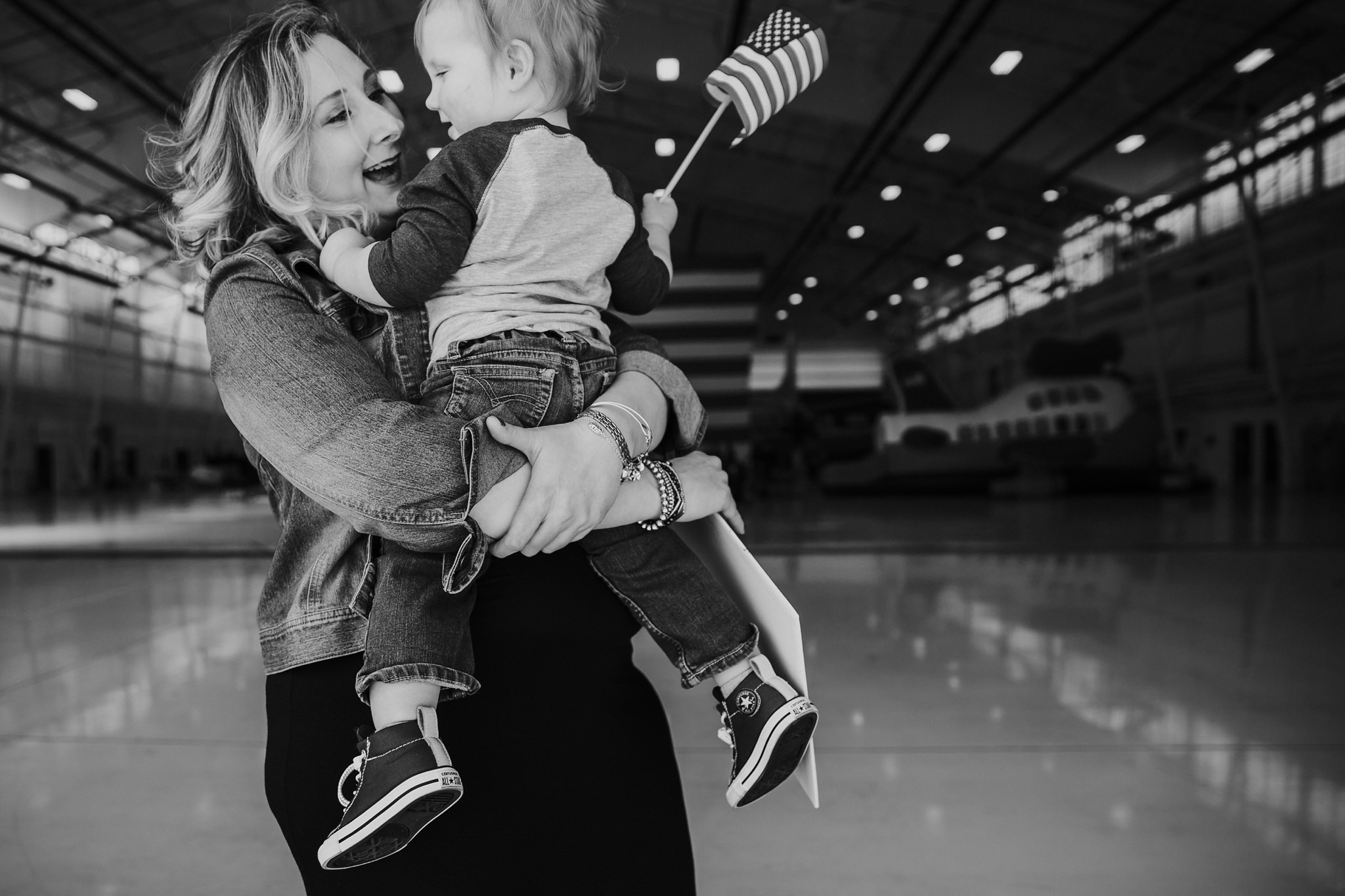 NAS Whidbey Island Homecoming | Oak Harbor, WA Family Photographer