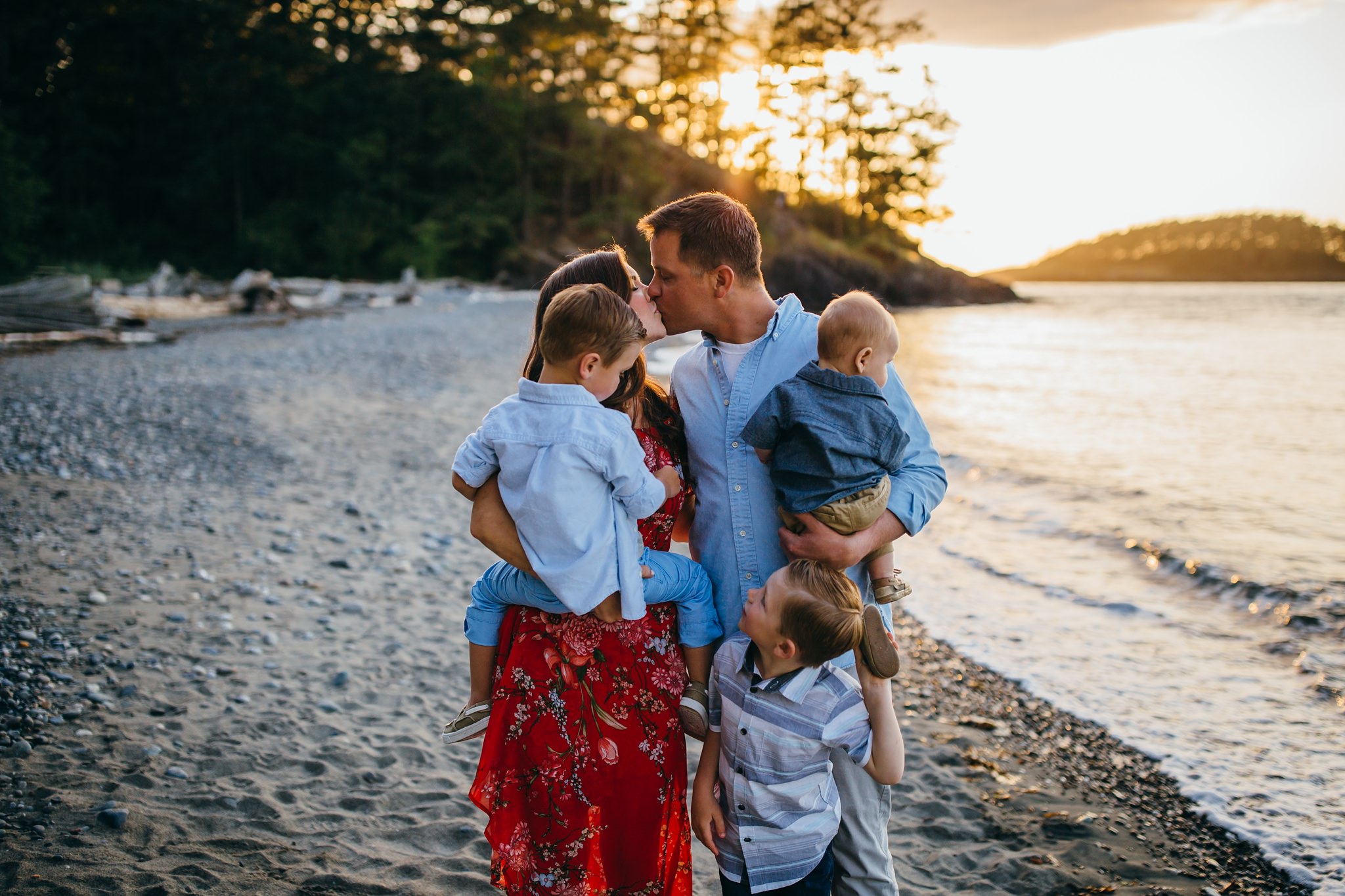 Family plays on Deception Pass beach | Whidbey Island Family Photographer