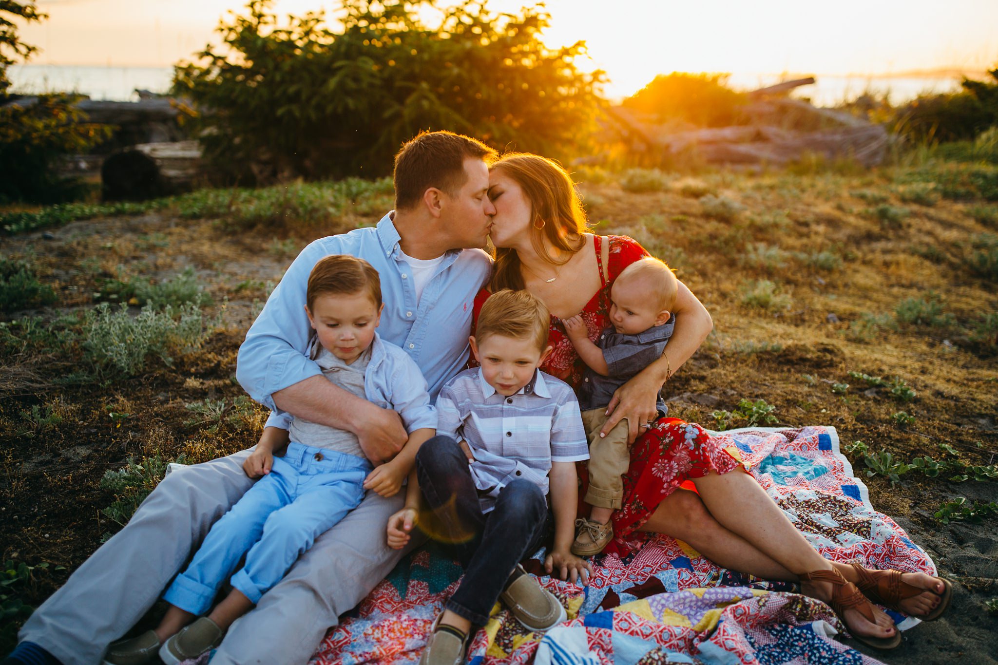 Family snuggles at Deception Pass State Park | Oak Harbor Family Photographer