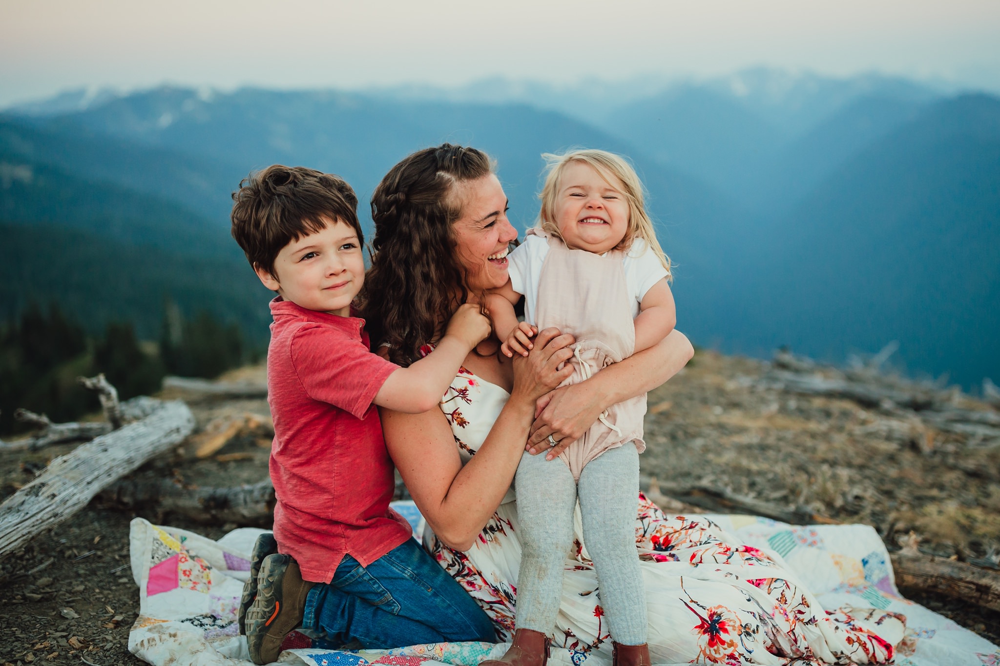 family photo session at the top of hurricane ridge
