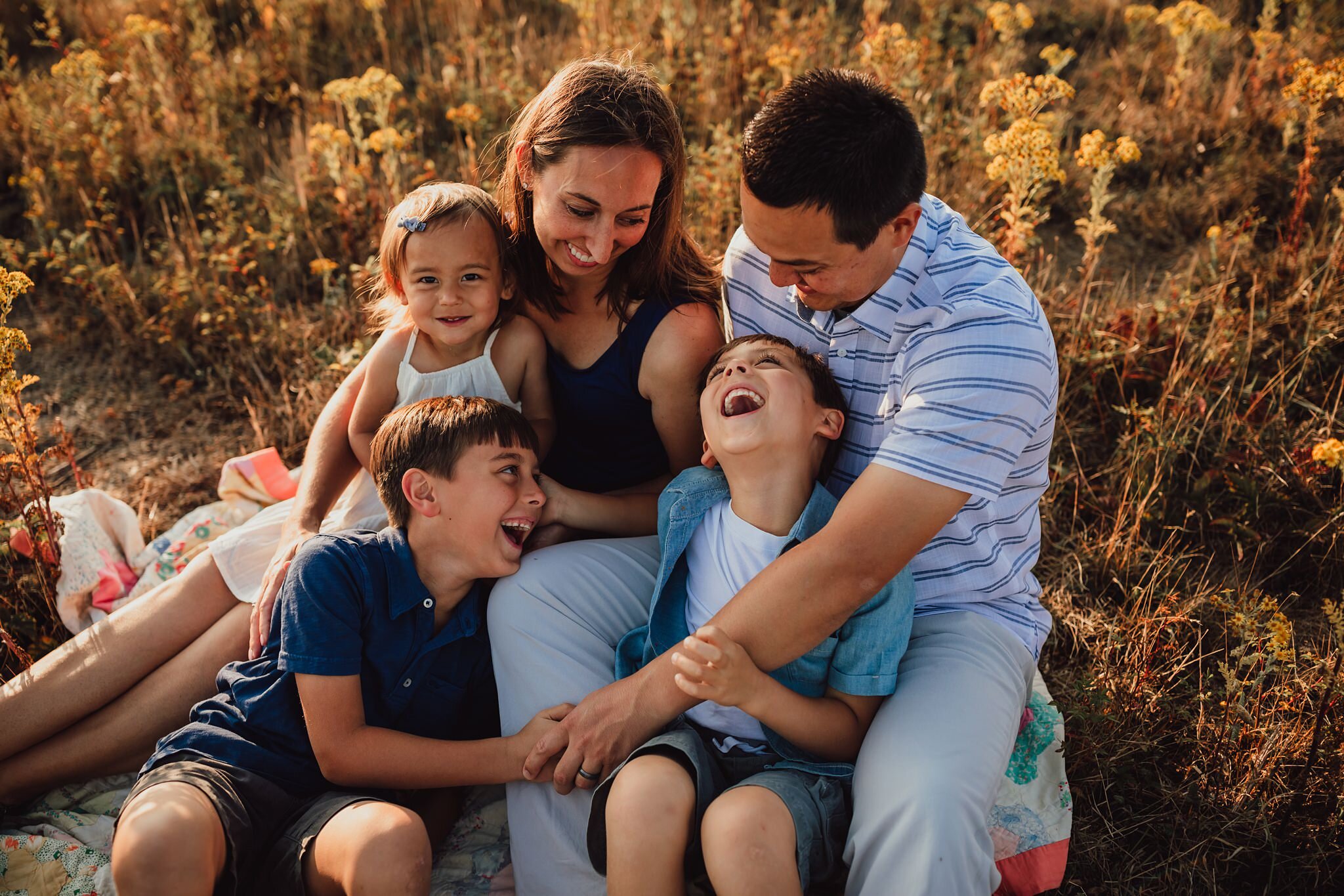 Beautiful extended family photos taken by Kara Chappell Photography at Fort Casey State Park on Whidbey Island.