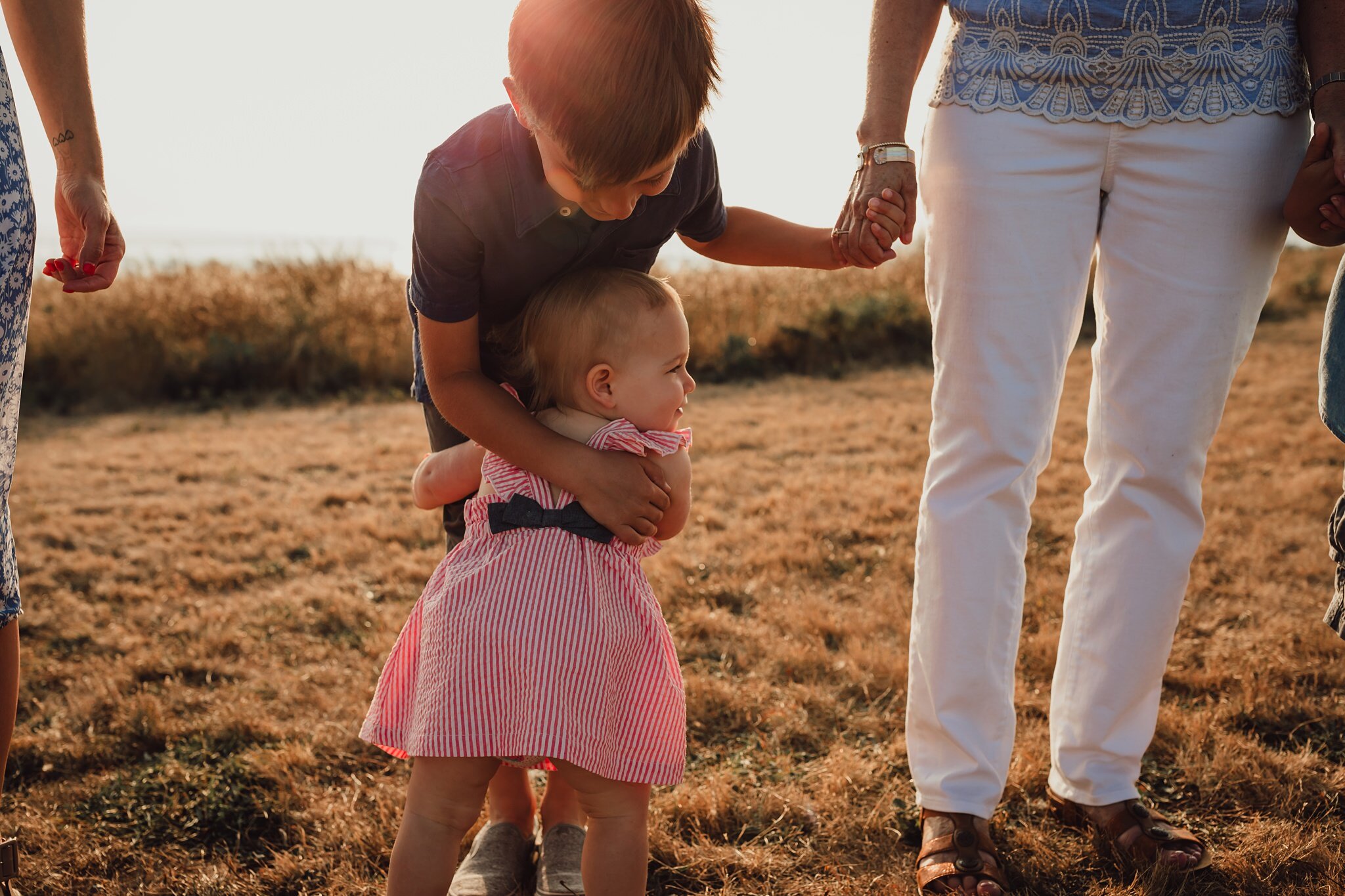 Beautiful extended family photos taken by Kara Chappell Photography at Fort Casey State Park on Whidbey Island.