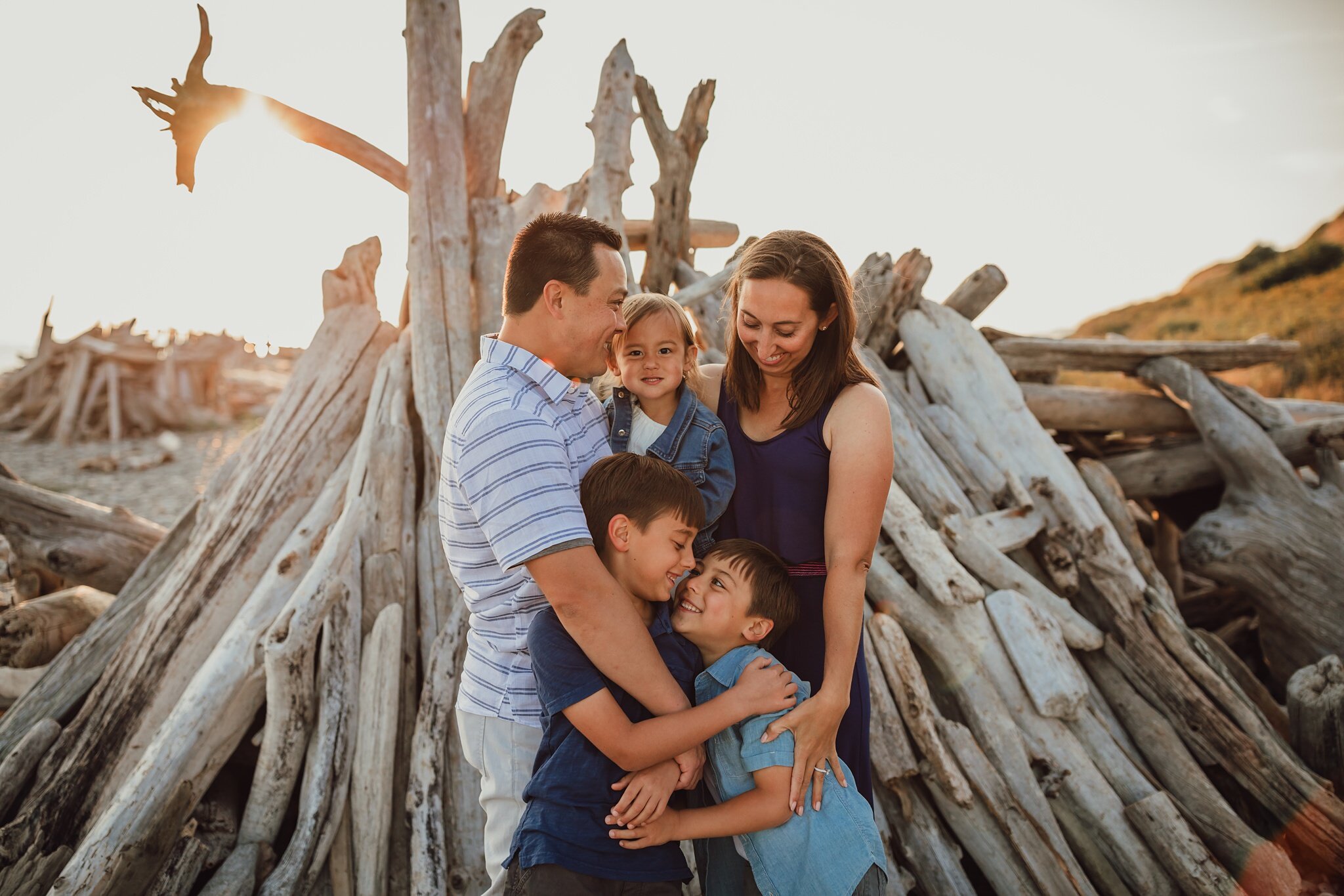 Beautiful extended family photos taken by Kara Chappell Photography at Fort Casey State Park on Whidbey Island.