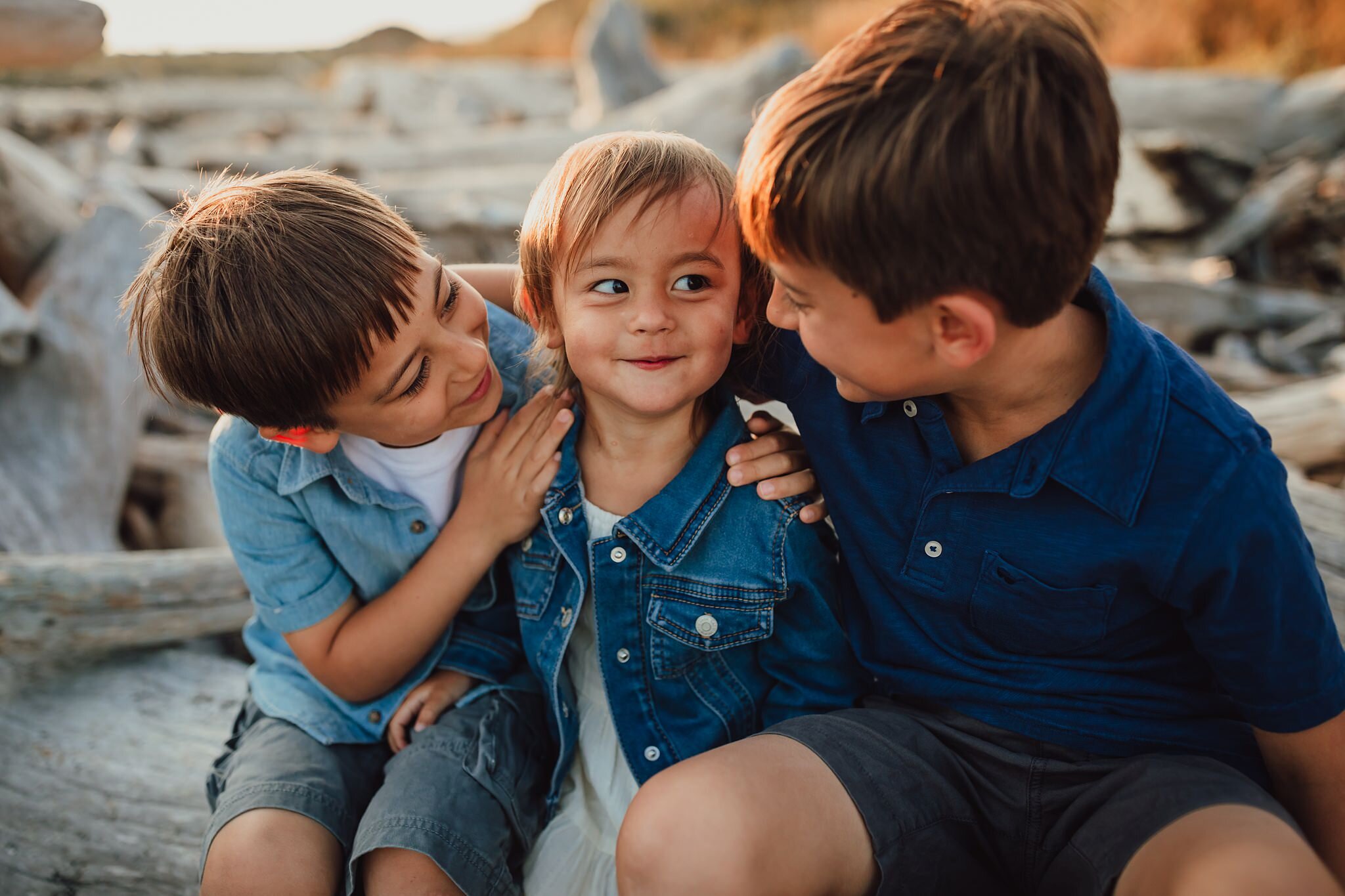 Beautiful extended family photos taken by Kara Chappell Photography at Fort Casey State Park on Whidbey Island.