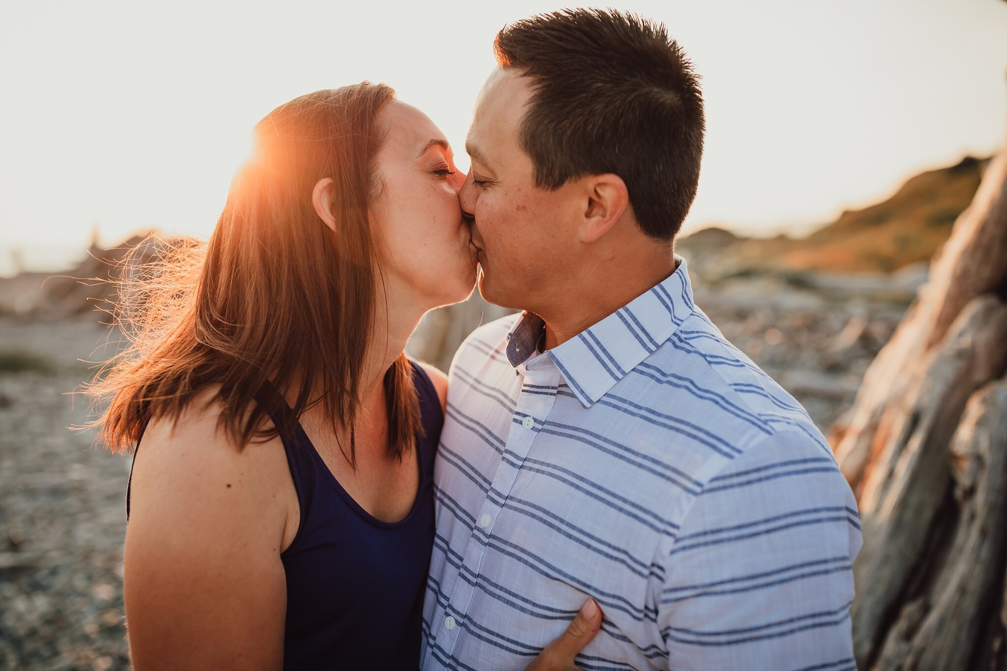 Beautiful extended family photos taken by Kara Chappell Photography at Fort Casey State Park on Whidbey Island.