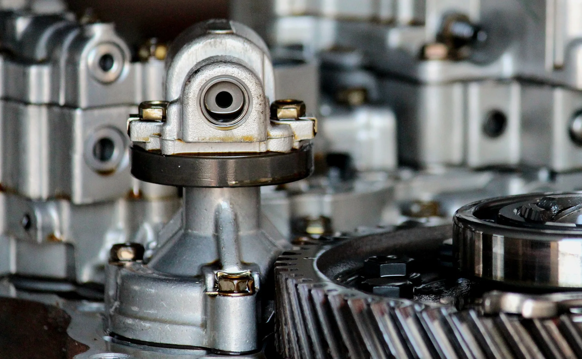motor-1381995_1920.jpg