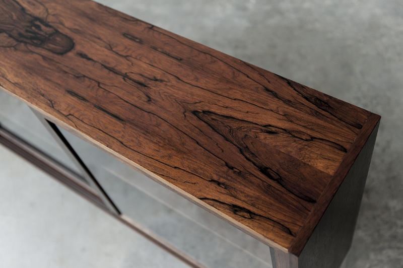 Gorgeous and slim vintage Danish cabinet in Brazilian rosewood. This piece was definitely a charmer, this shipment with many customers. 