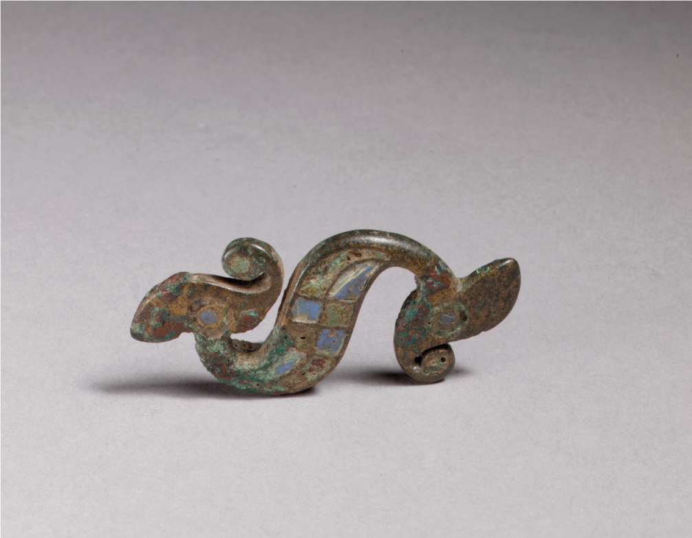 Fibula celtica “dragonesca” / Dragon-shaped brooch Manufatto romano o celtico I secolo d.C. / Roman or Celtic artifact, 1st century A.D. New York, Metropolitan Museum of Art Credits: The Metropolitan Museum of Art, Rogers Fund, 1980 www.metmuseum.org