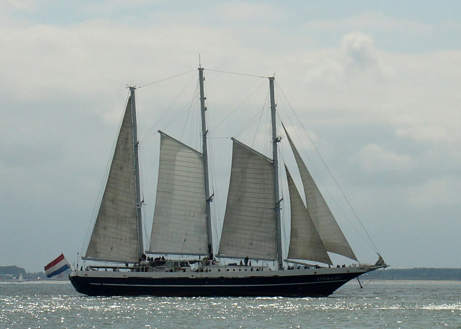 «Eendracht» er en tremastet skonnert brukt som skoleskip og for å spre budskapet om Nederlands maritime tradisjoner. Har deltatt i Tall Ships Races flere ganger. Fotograf: Mz