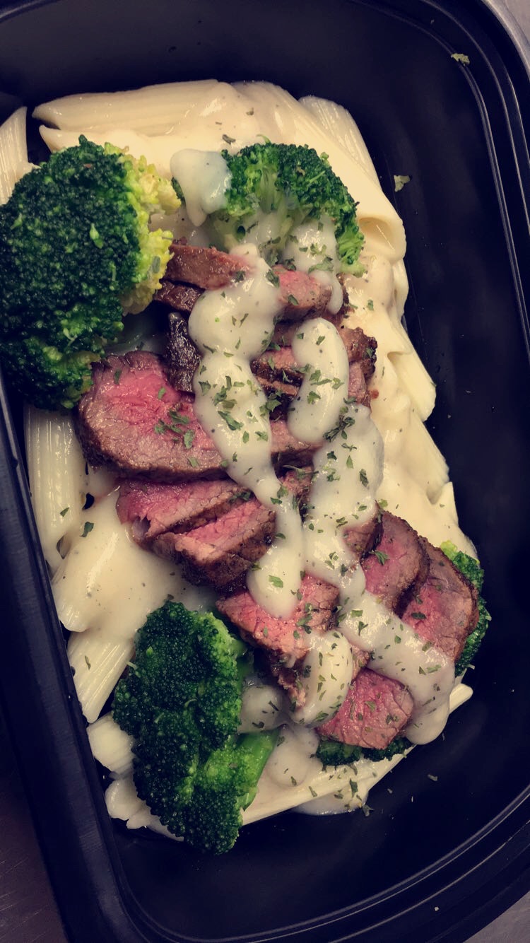 Steak Alfredo Pasta 