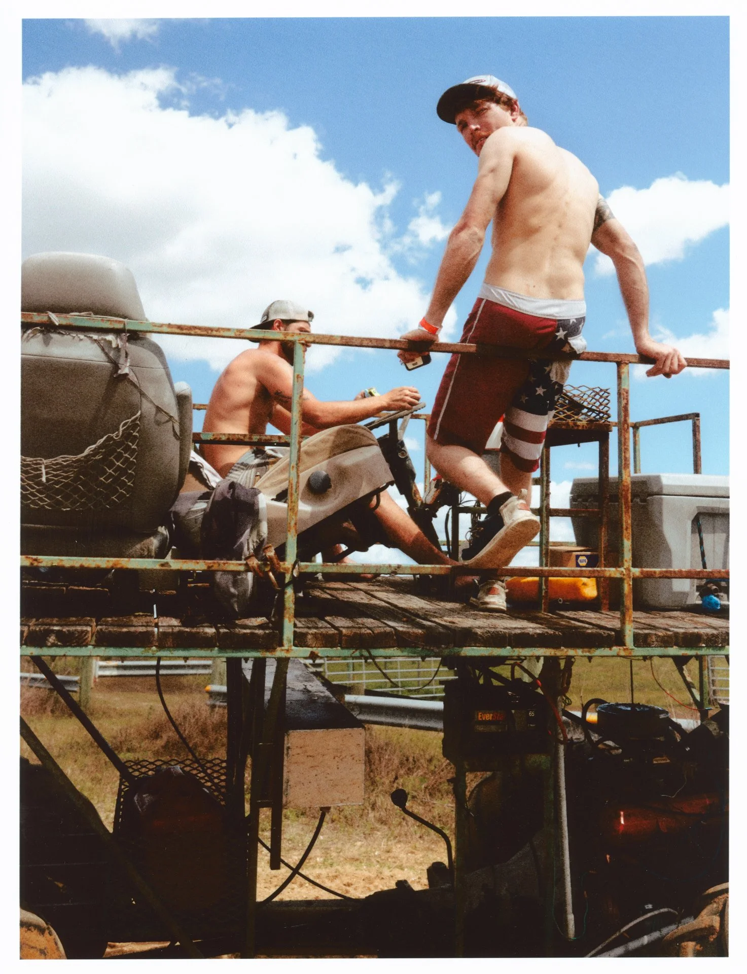 WEEKENDER_MUDDIN_0618_SCAN.jpeg
