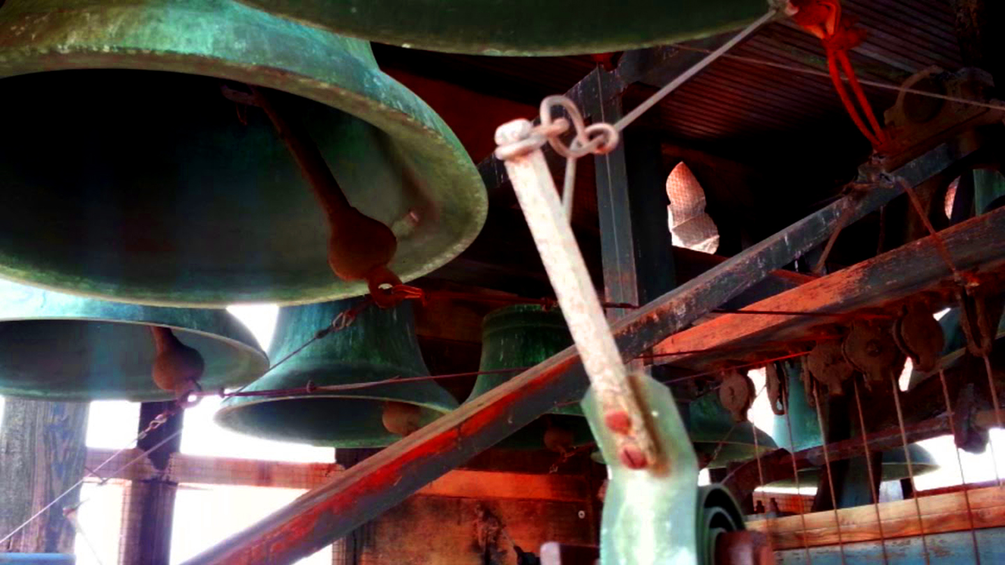 bells1.jpg