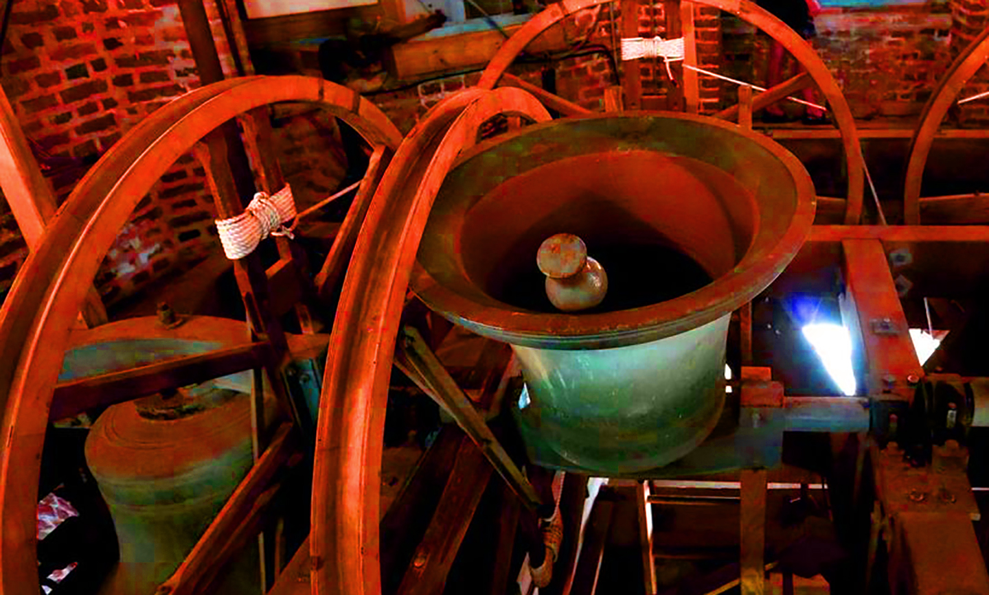 bells5.jpg