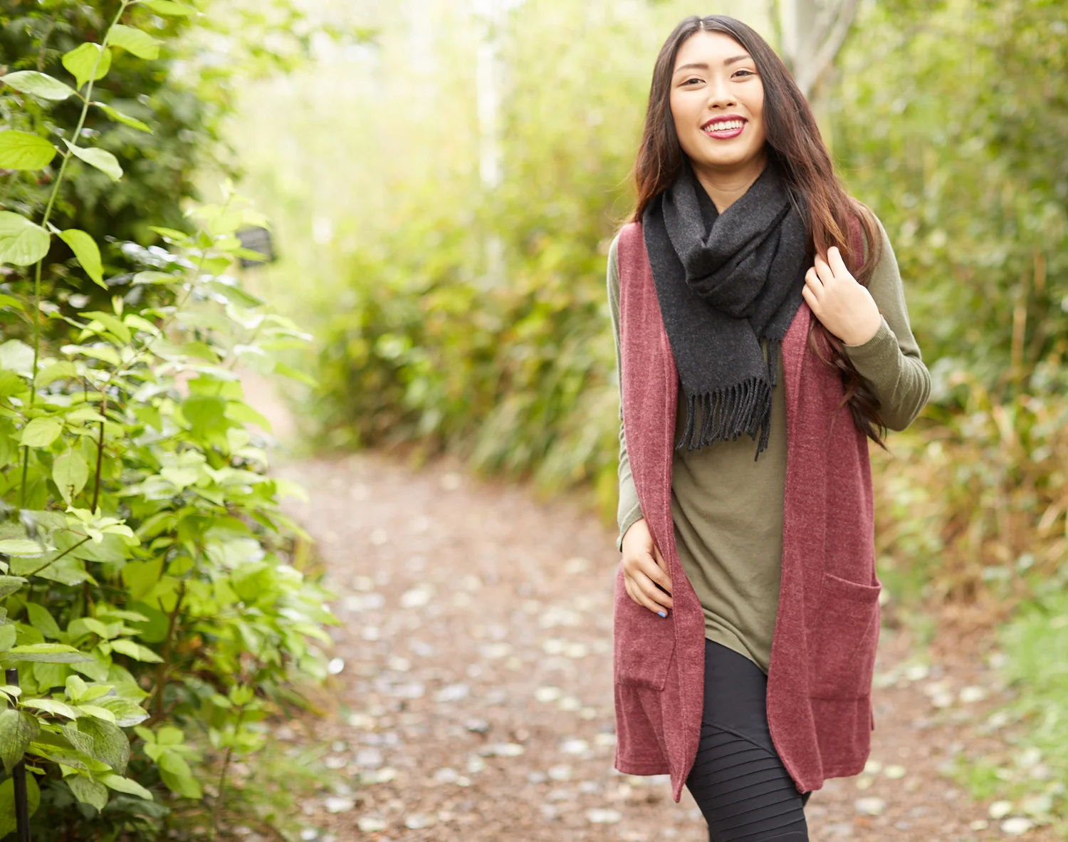 203960_ThatBlanketScarfLook_0911_ED_031_Susan Yim.jpg