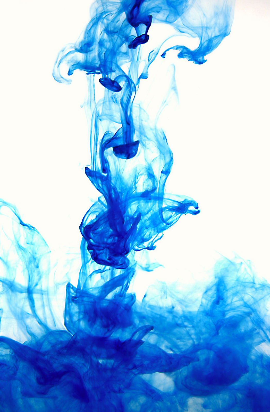 bigstock-soft-flow-of-blue-color-in-wat-18769559.jpg