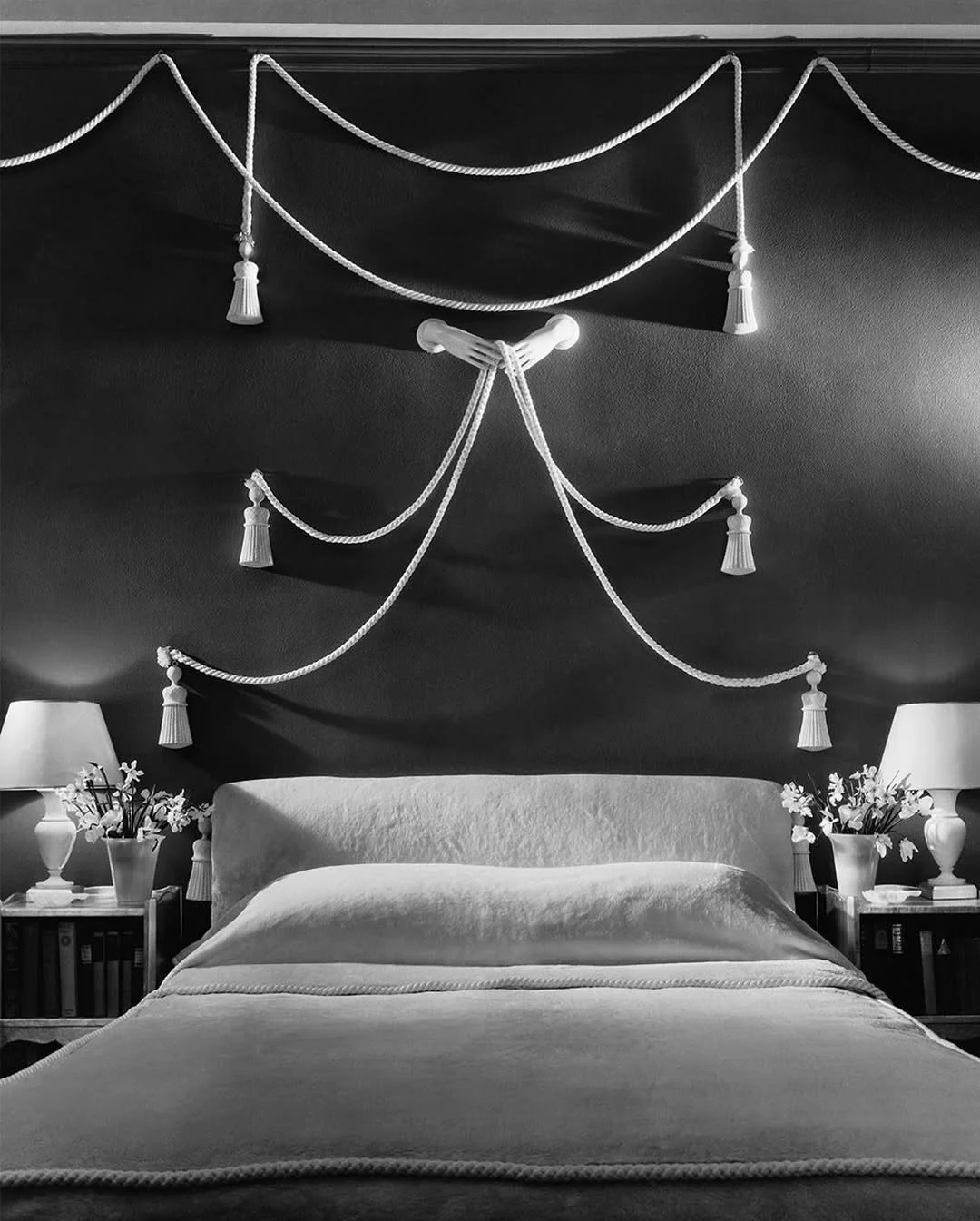 Festivity in a limited palette. 🕯️

All unknown except 1) @condenastarchive 7) @studiohannahlemholt and 8) @ecowhimsy.
(See something of yours? Please let us know so we can tag.)