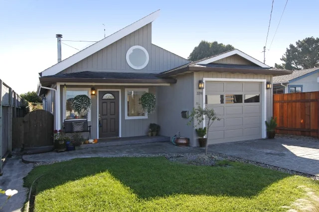 324 Metzgar St, Half Moon Bay | $575,000