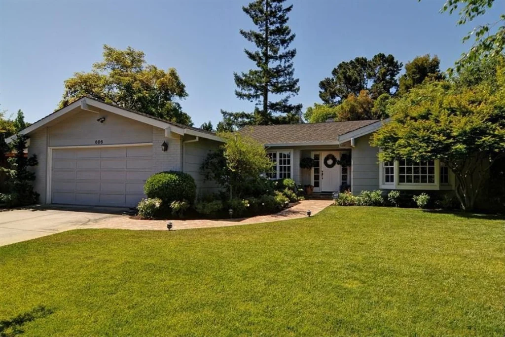 606 Stardust Ln, Los Altos | $2,250,000