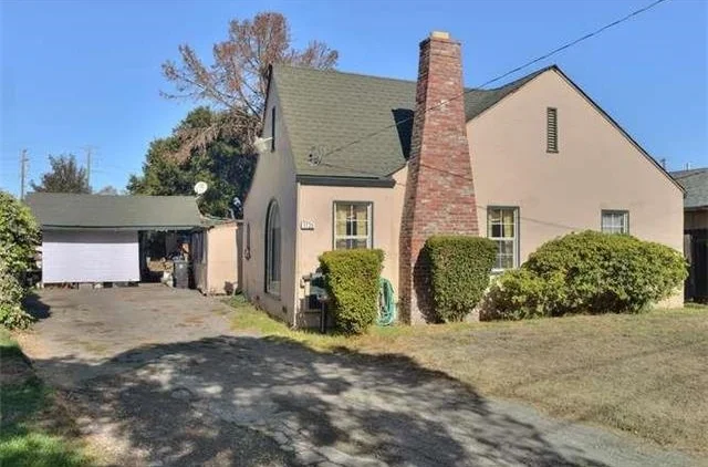 1135 Bieber Ave, Menlo Park | $880,000
