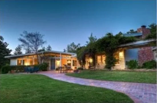 10696 Mora Dr, Los Altos Hills | $2,410,000
