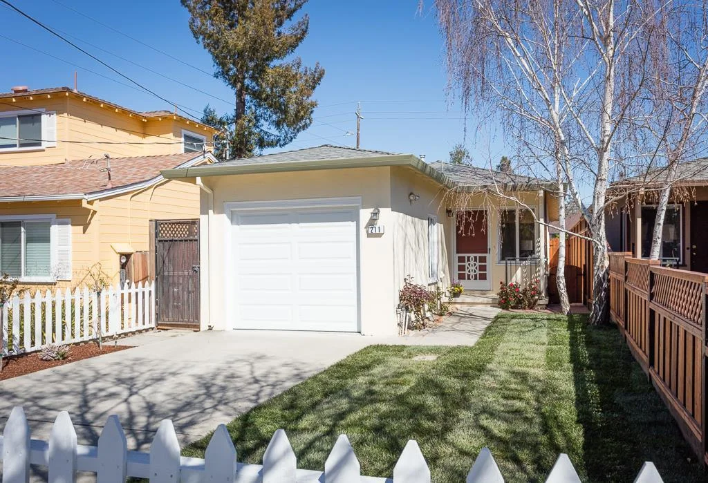 211 Alexander Avenue, Redwood City l $1,200,000