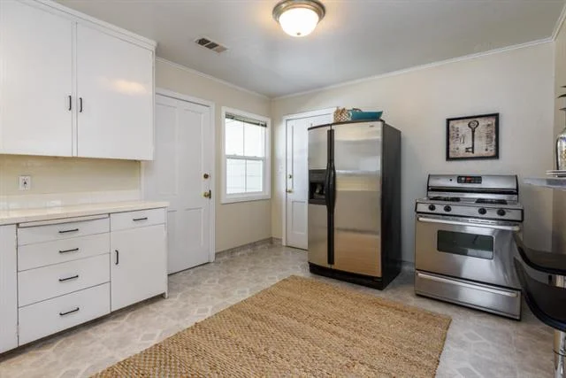 Low Kitchen .jpeg