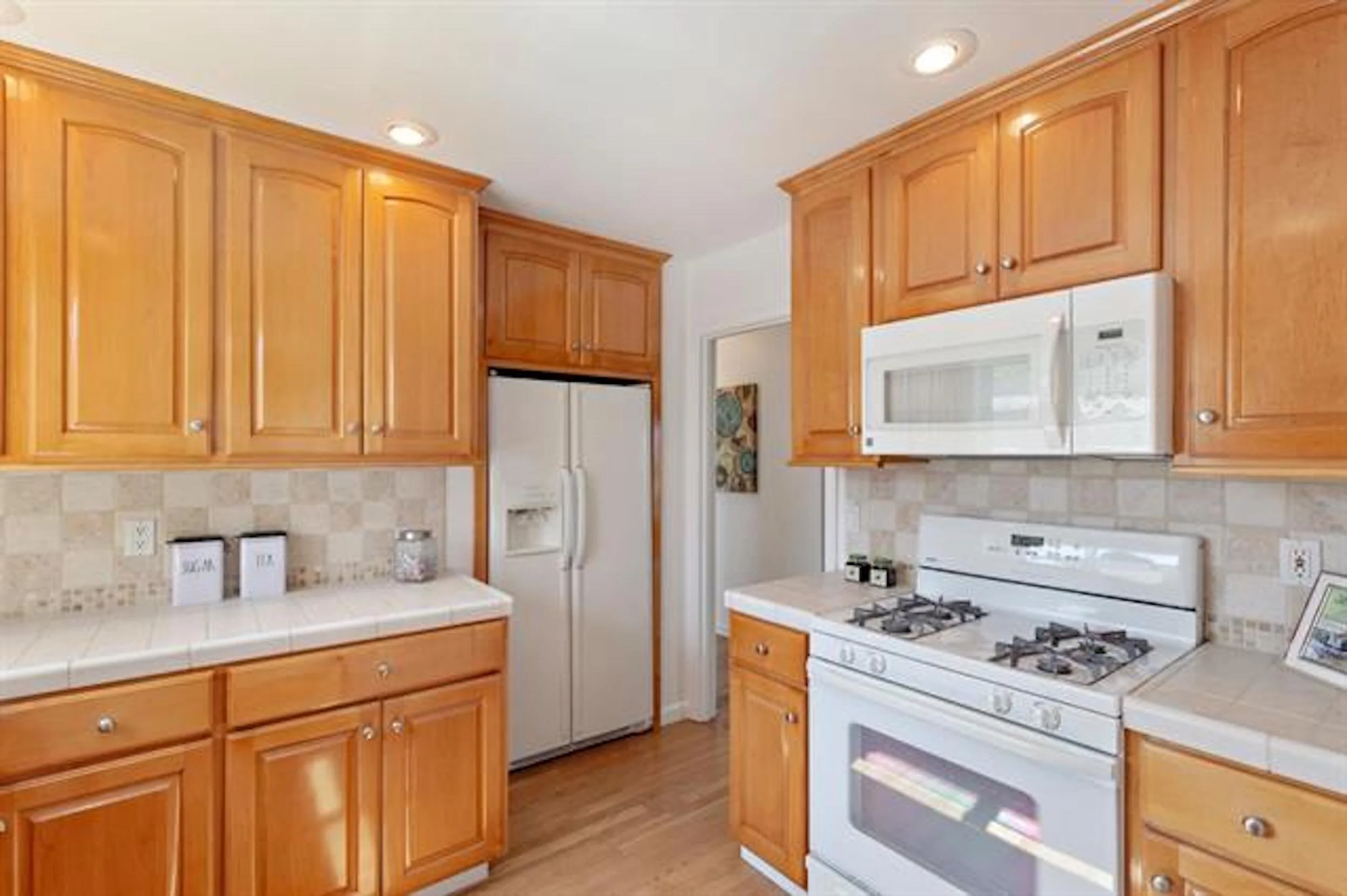 Low Kitchen .jpeg
