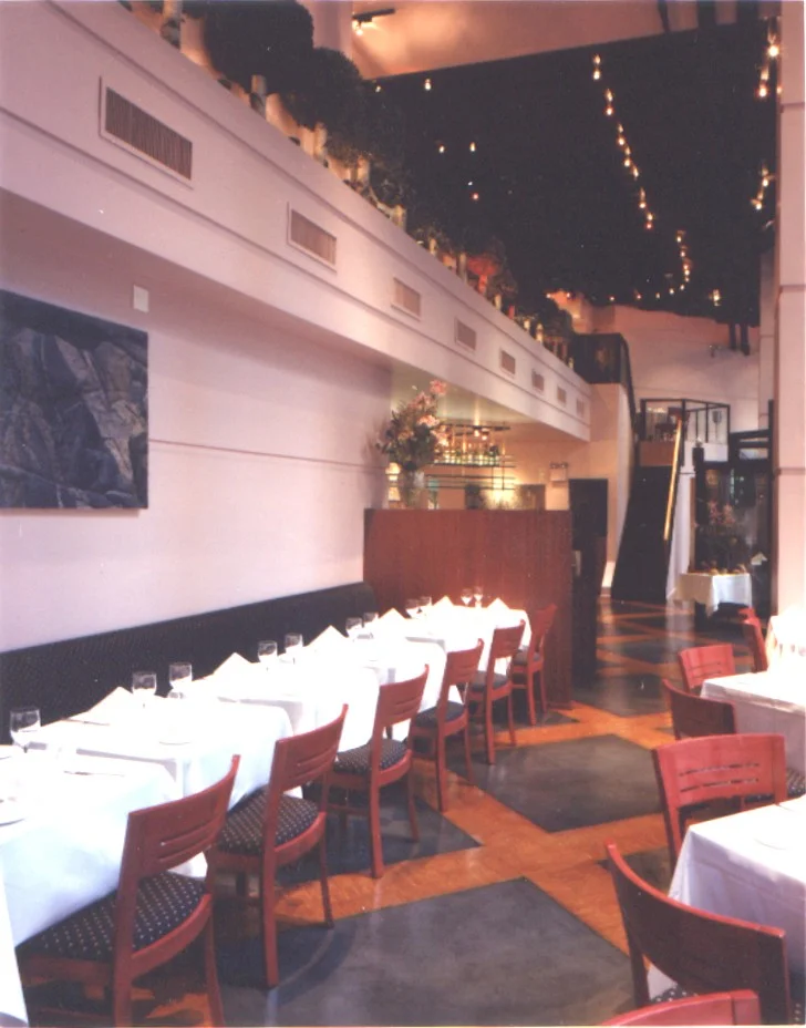 LaTopiare Dining.jpg
