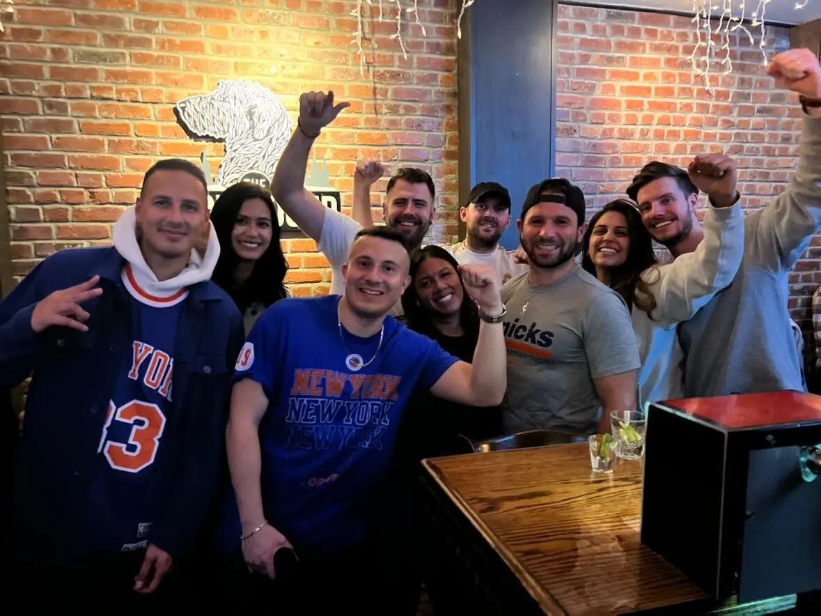 DON'T FORGET🚨🚨 We will be showing the Knicks game tomorrow 3:30pm with 🔊SURROUND SOUND🔊

Come cheer on the Boys in Game 3 with the best supporters at The Wolfhound! 
🧡🧡🧡💙💙💙