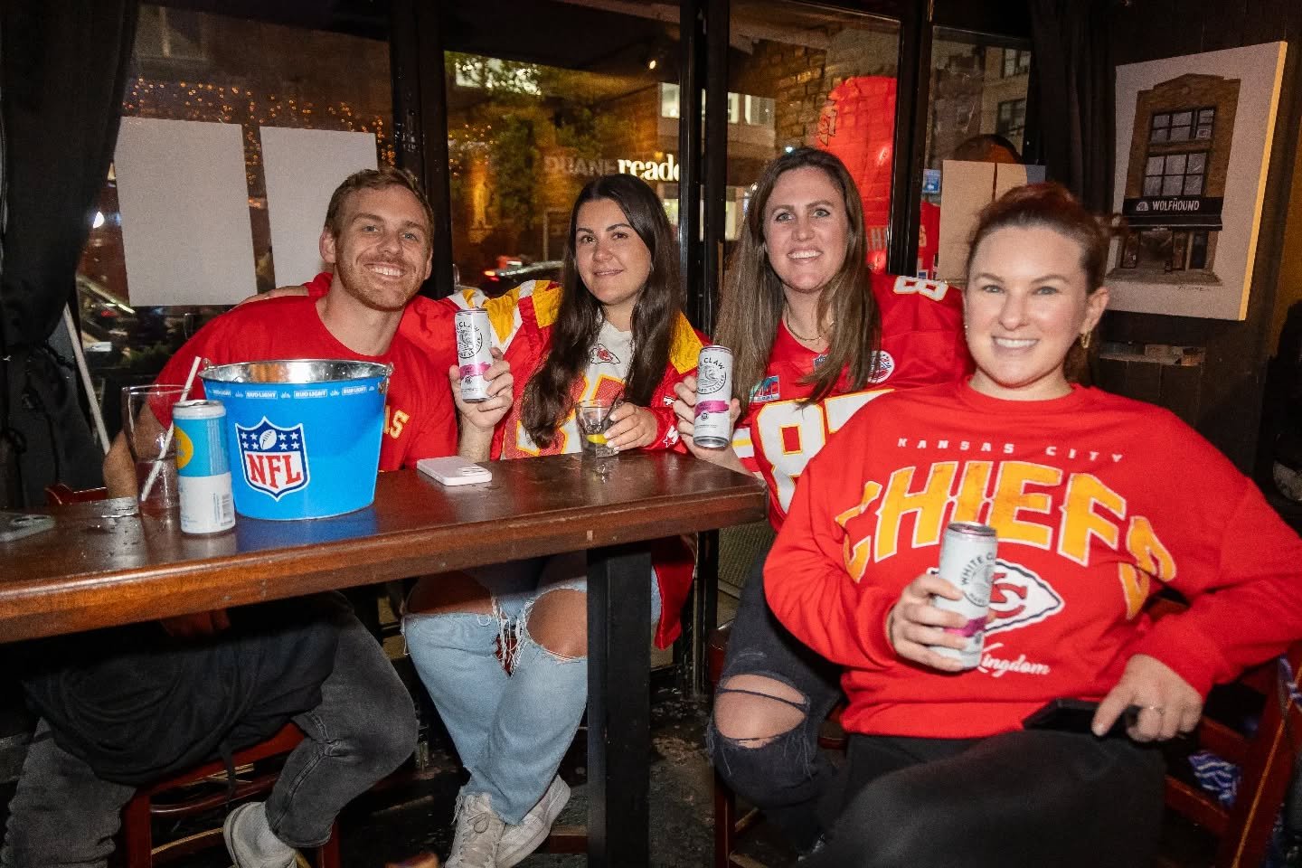 FRIDAY NIGHT CHIEFS WATCH PARTY @ WOLFHOUND 

#chiefswatchparty #chiefs #fridaynightfootball