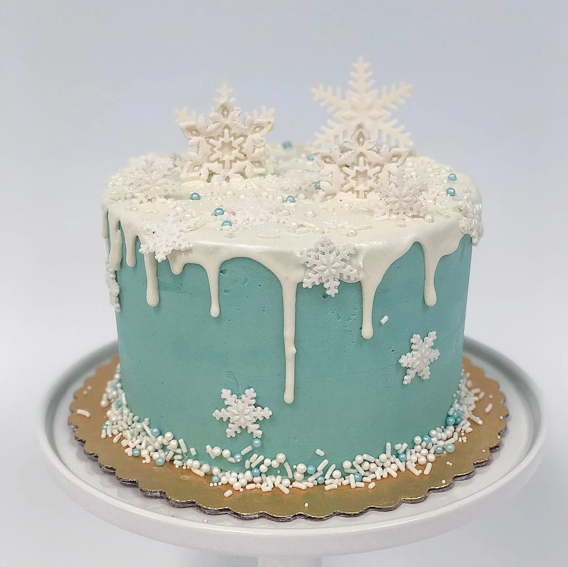 Snowflake Drip Cake