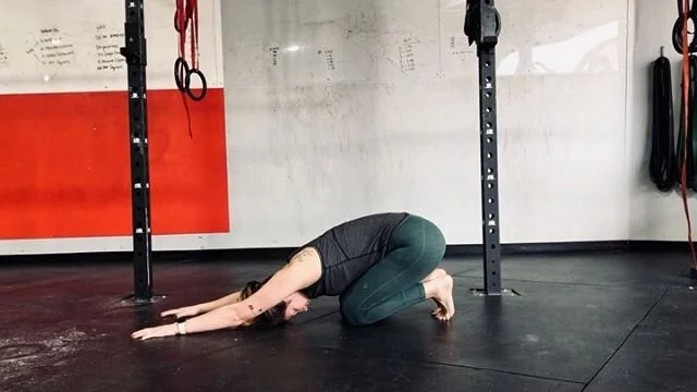 Do you have five minutes to spare a day? Just 🖐?
➖
Most adults love a sedentary lifestyle, but our bodies crave movement. We don&rsquo;t get stiff simply because of age, we get stiff because we stop moving. So spare five minutes of your TV binge wat