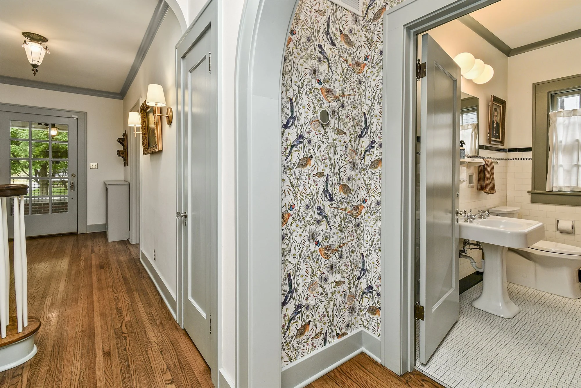   Designer: Shailey Murphy - Photos provided by Marty Chaney Murney Associates Realtors - Photographer: Mike Klinger  