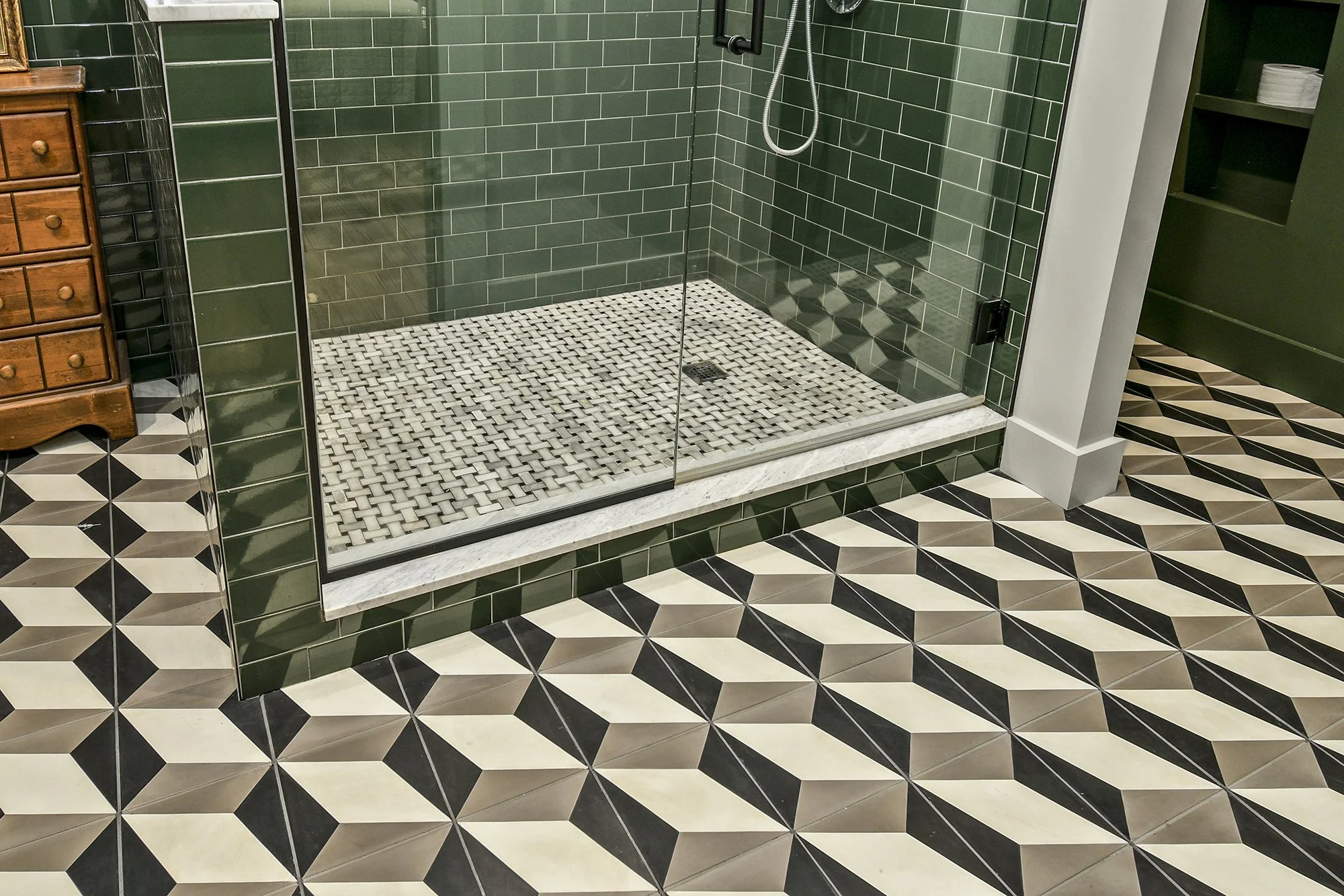   Designer: Shailey Murphy - Photos provided by Marty Chaney Murney Associates Realtors - Photographer: Mike Klinger  