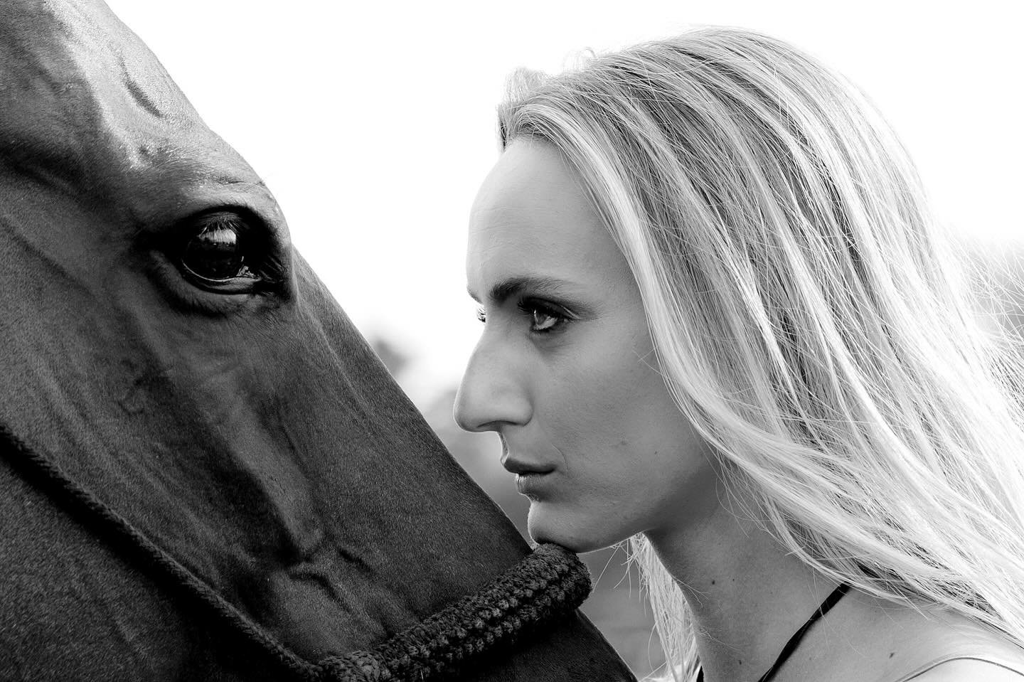 Our lifetime is all about connection and love. The only thing better than experiencing it for myself , is capturing moments of other people experiencing it. I love my job and I&rsquo;m so grateful. #michellelaurenphotography #polo #horse #hopearellan