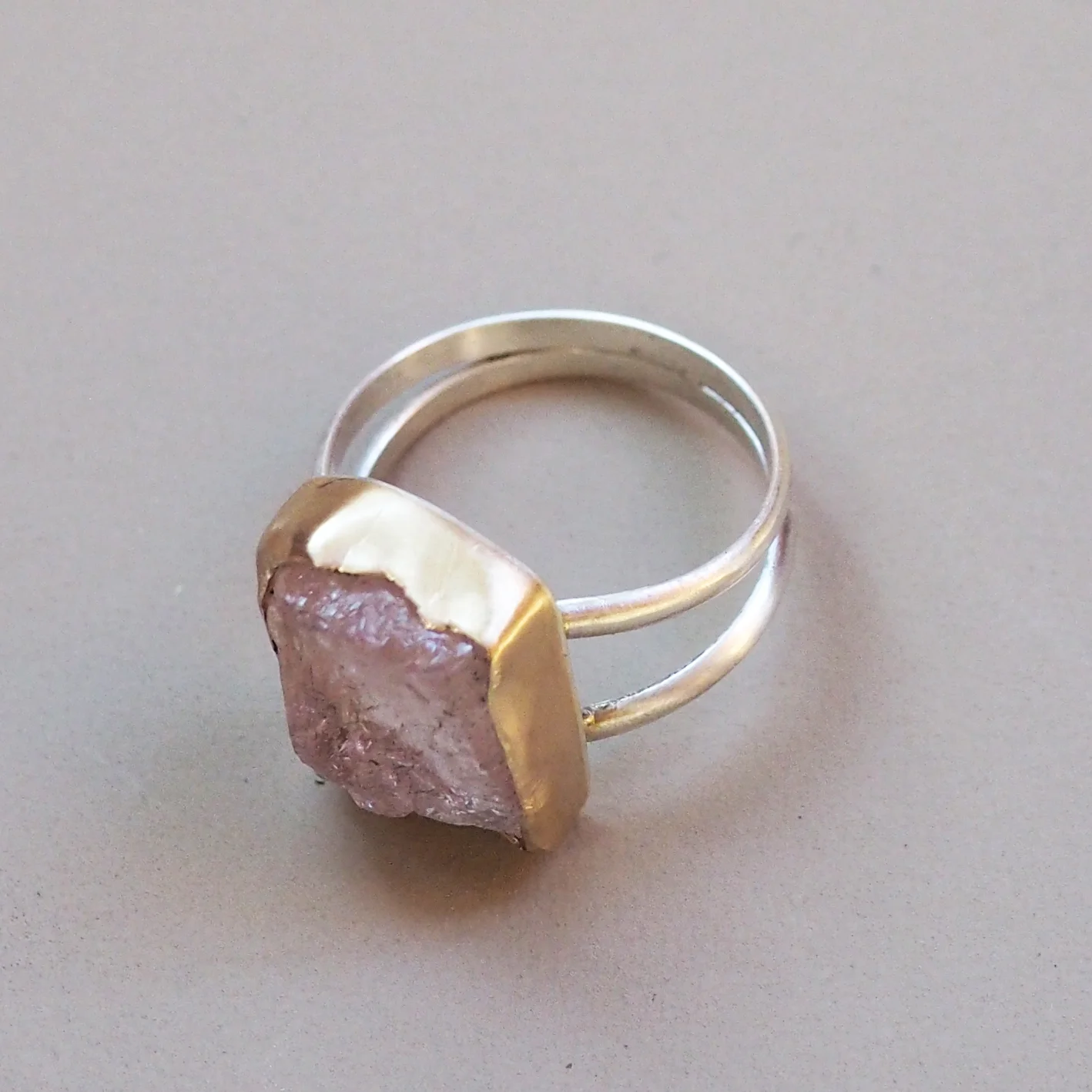 morganite_ring_side.jpg