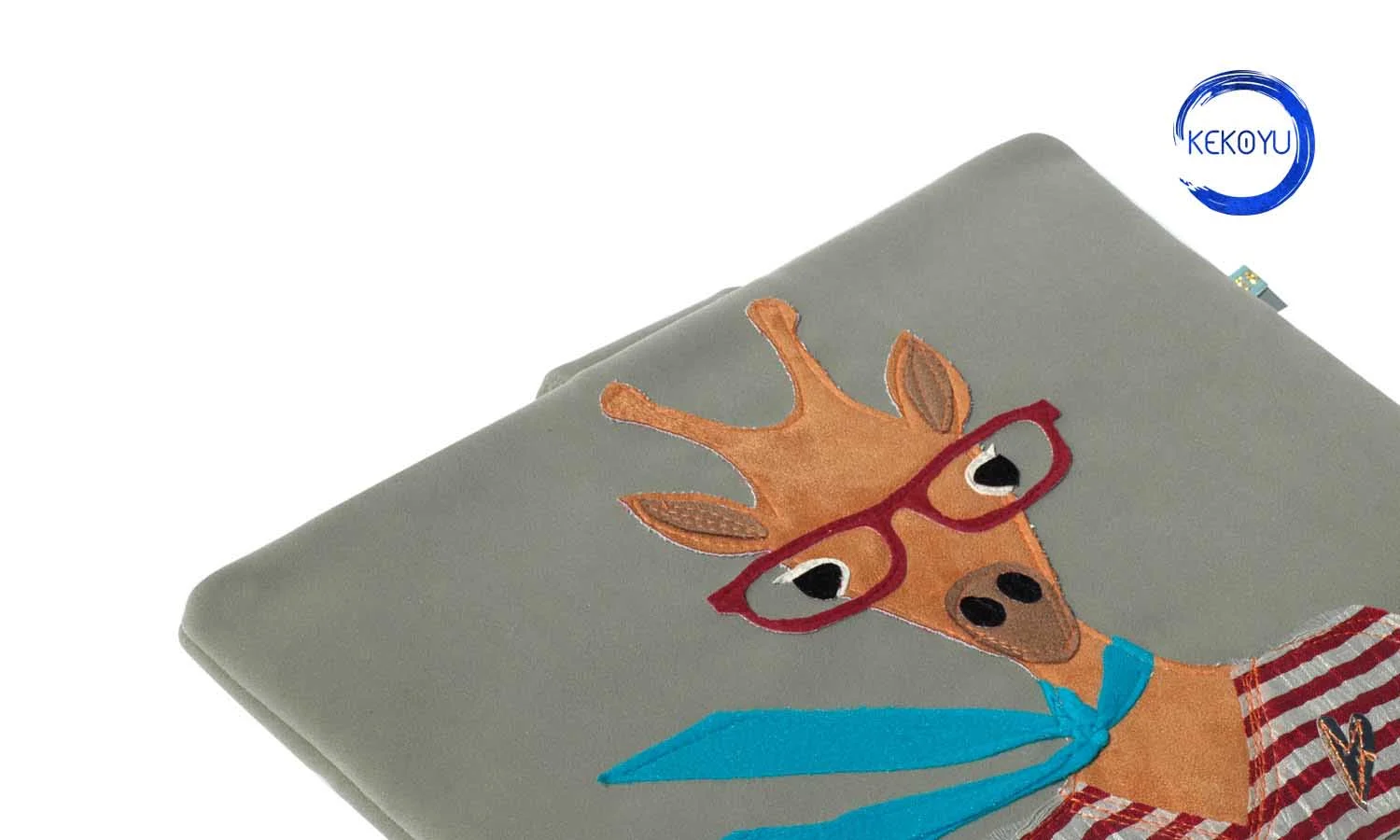 Lady+Giraffe+Kekoyu+Unique+Shop+Handmade+Handcrafted+Illustration+Kekoyu+Bags+Sir+Fox+Wild+Animals+Puppies+Eye+Glasses+Hipster+Style+iPad+Cases+iPad+Covers+MacBook+.jpg